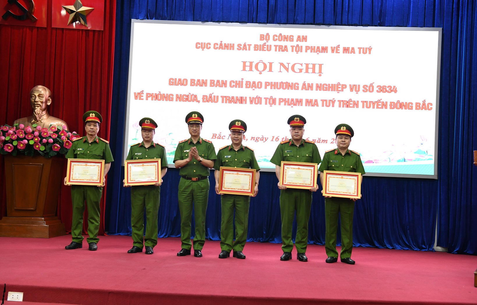 Bắt giữ hơn 9.100 đối tượng phạm tội về ma túy trên tuyến Đông Bắc - ảnh 2