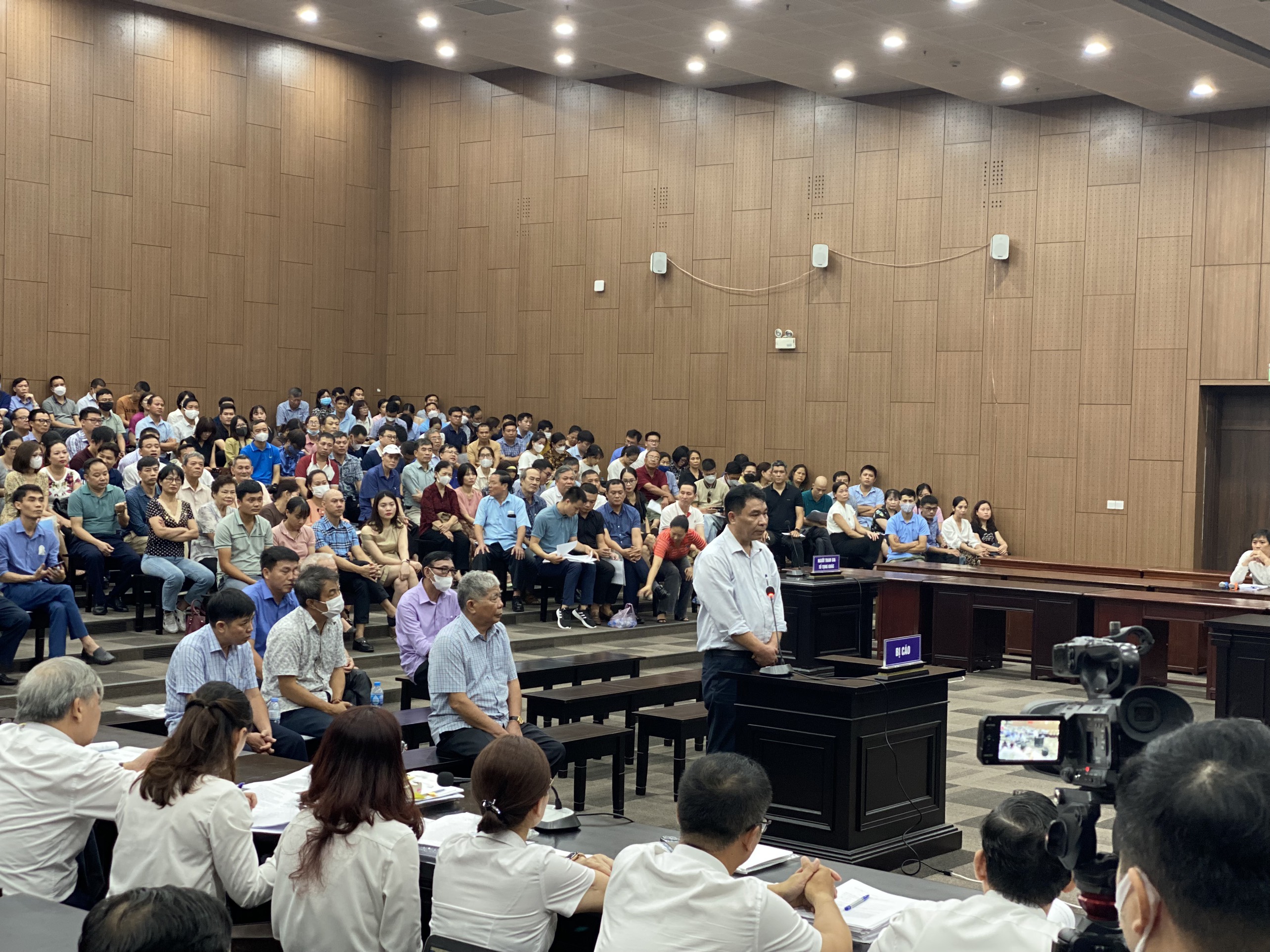 Đại gia “điếu cày” Lê Thanh Thản bị xét xử về tội “Lừa dối khách hàng” - ảnh 2