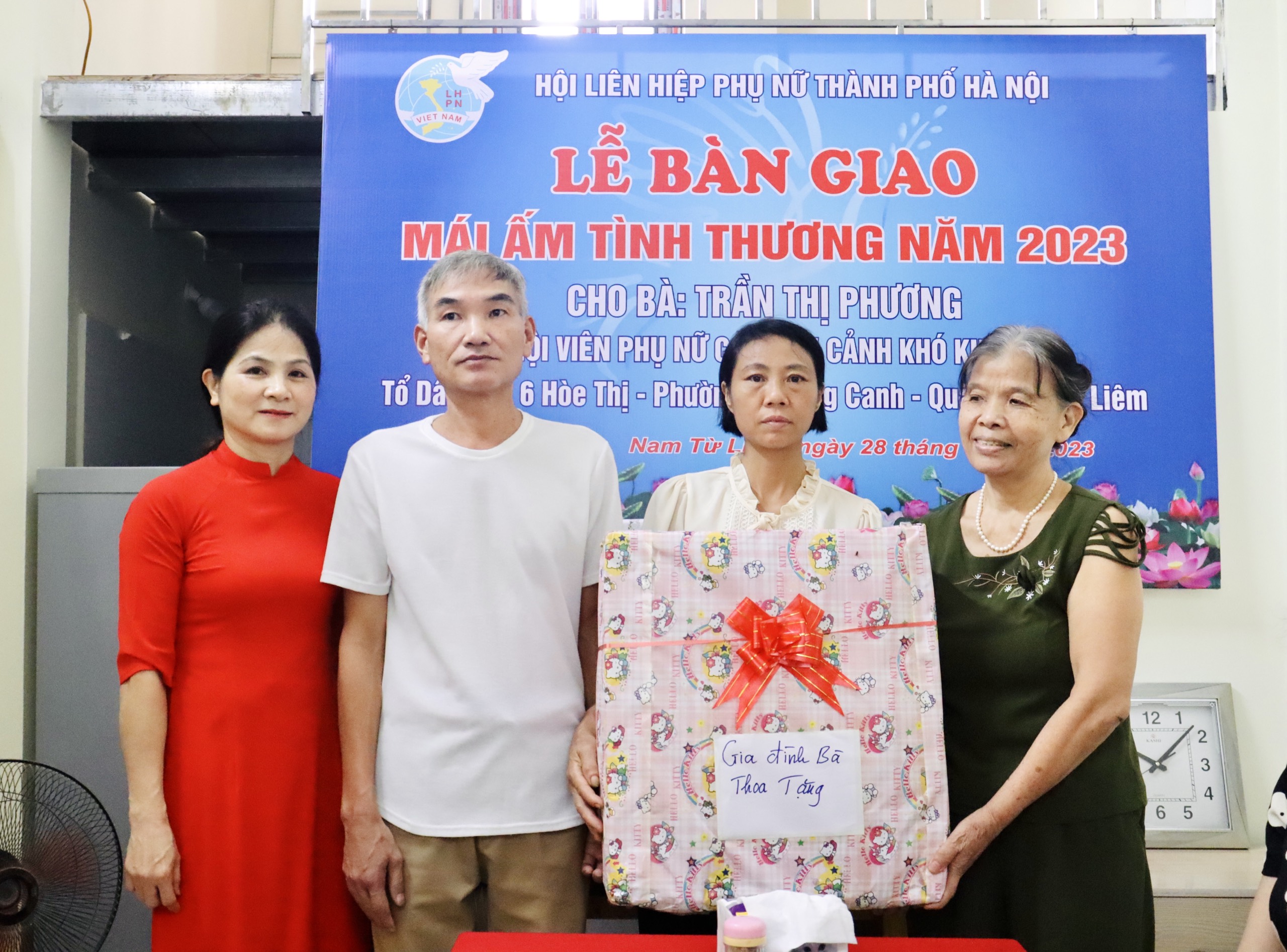 Hội LHPN TP Hà Nội: Bàn giao “Mái ấm tình thương” cho phụ nữ khó khăn ở quận Nam Từ Liêm - ảnh 6