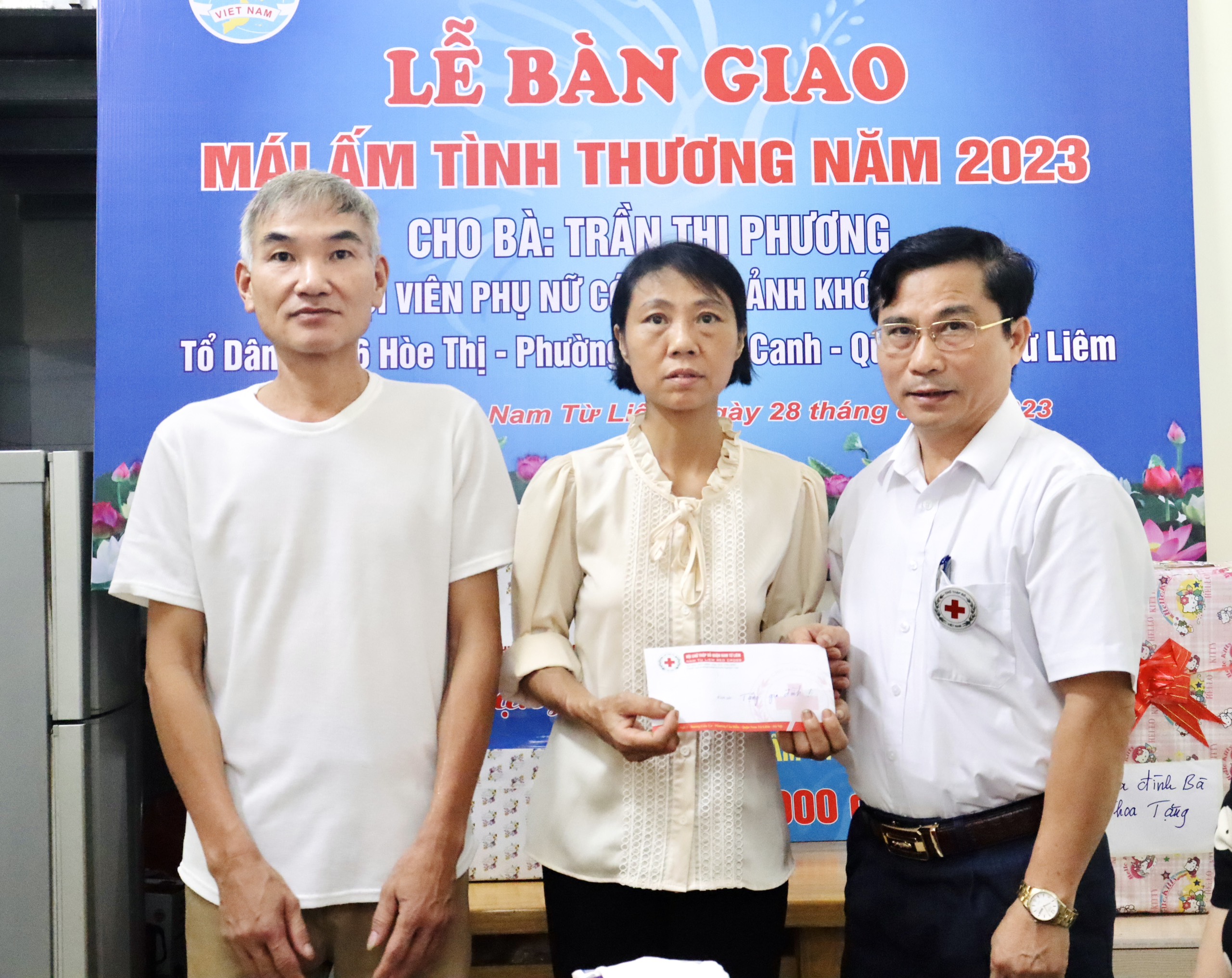 Hội LHPN TP Hà Nội: Bàn giao “Mái ấm tình thương” cho phụ nữ khó khăn ở quận Nam Từ Liêm - ảnh 4