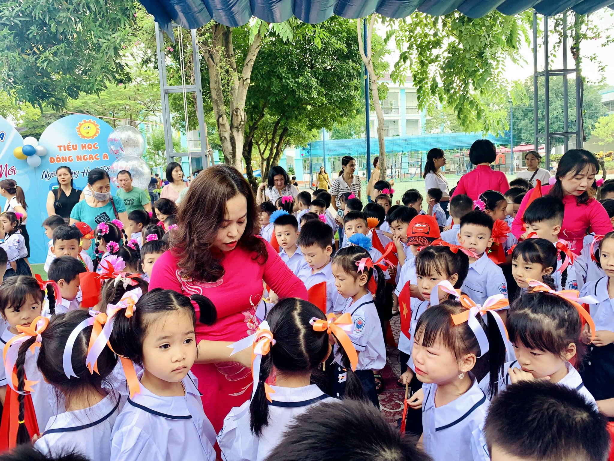 Chào đón năm học mới: Hơn 2,2 triệu học sinh Thủ đô hân hoan dự lễ khai giảng  - ảnh 1