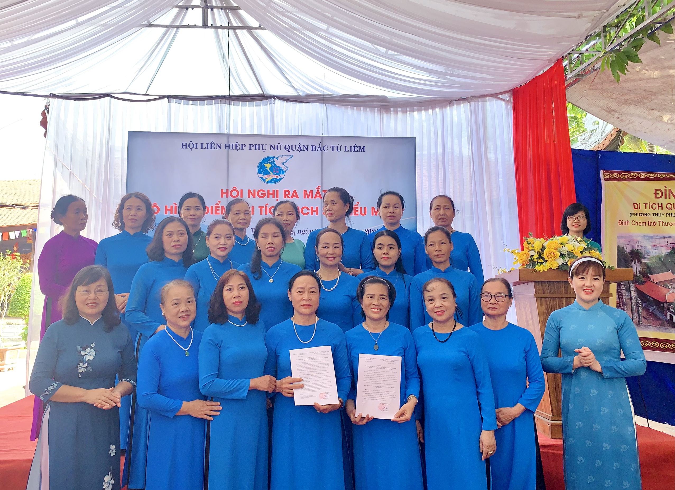 Hội LHPN quận Bắc Từ Liêm: Ra mắt mô hình điểm di tích lịch sử kiểu mẫu Đình Chèm - ảnh 3