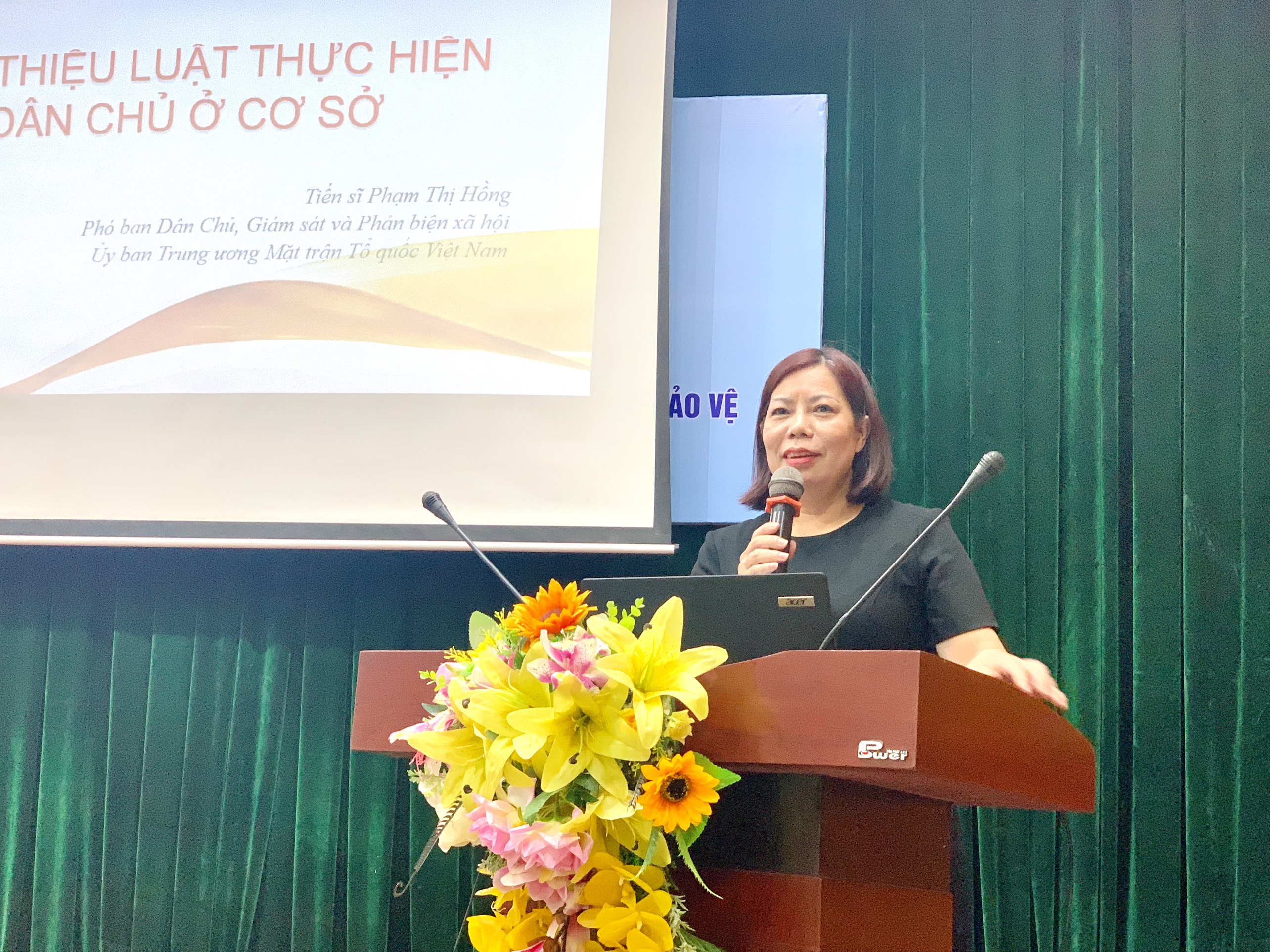 Tập huấn Luật thực hiện dân chủ cơ sở và quy định tham gia giải quyết vụ việc liên quan đến phụ nữ, trẻ em - ảnh 1