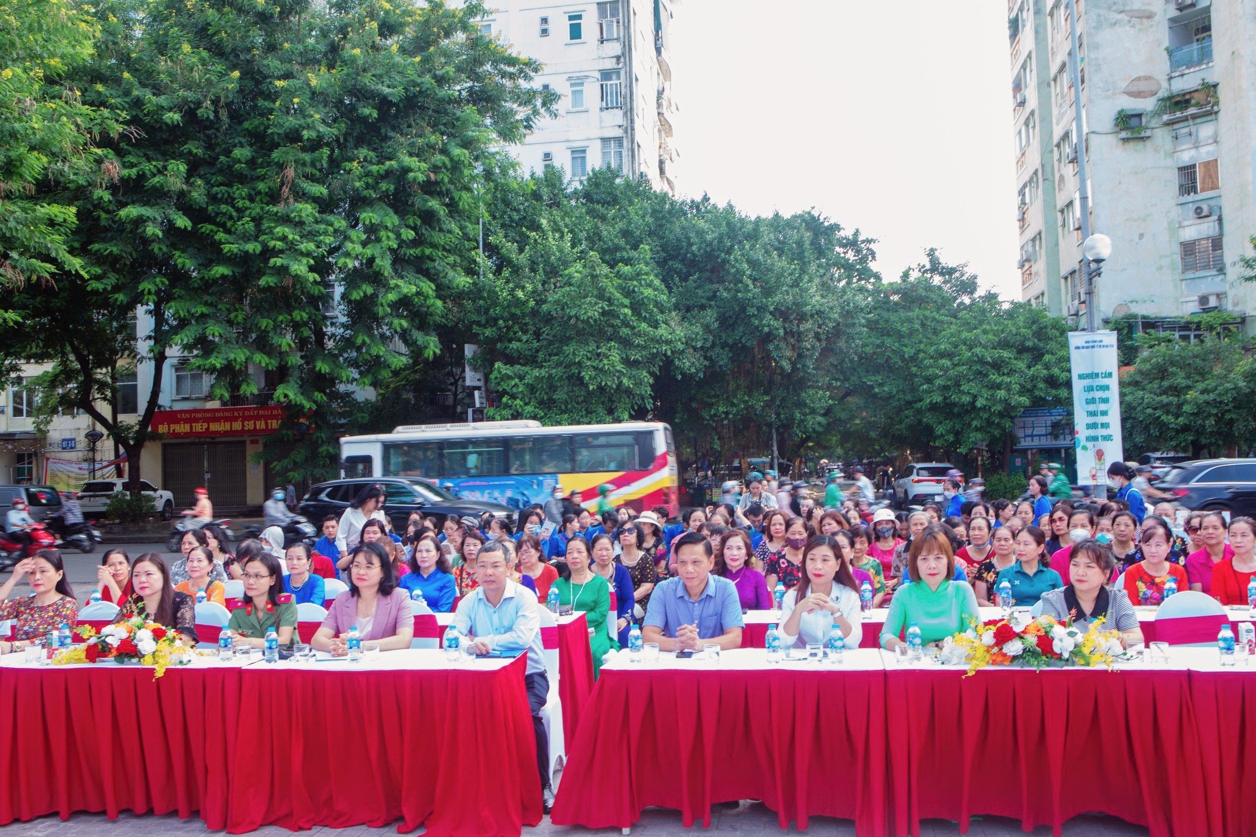 Quận Thanh Xuân: Tổ chức các hoạt động hưởng ứng 12 năm Ngày Quốc tế trẻ em gái - ảnh 1