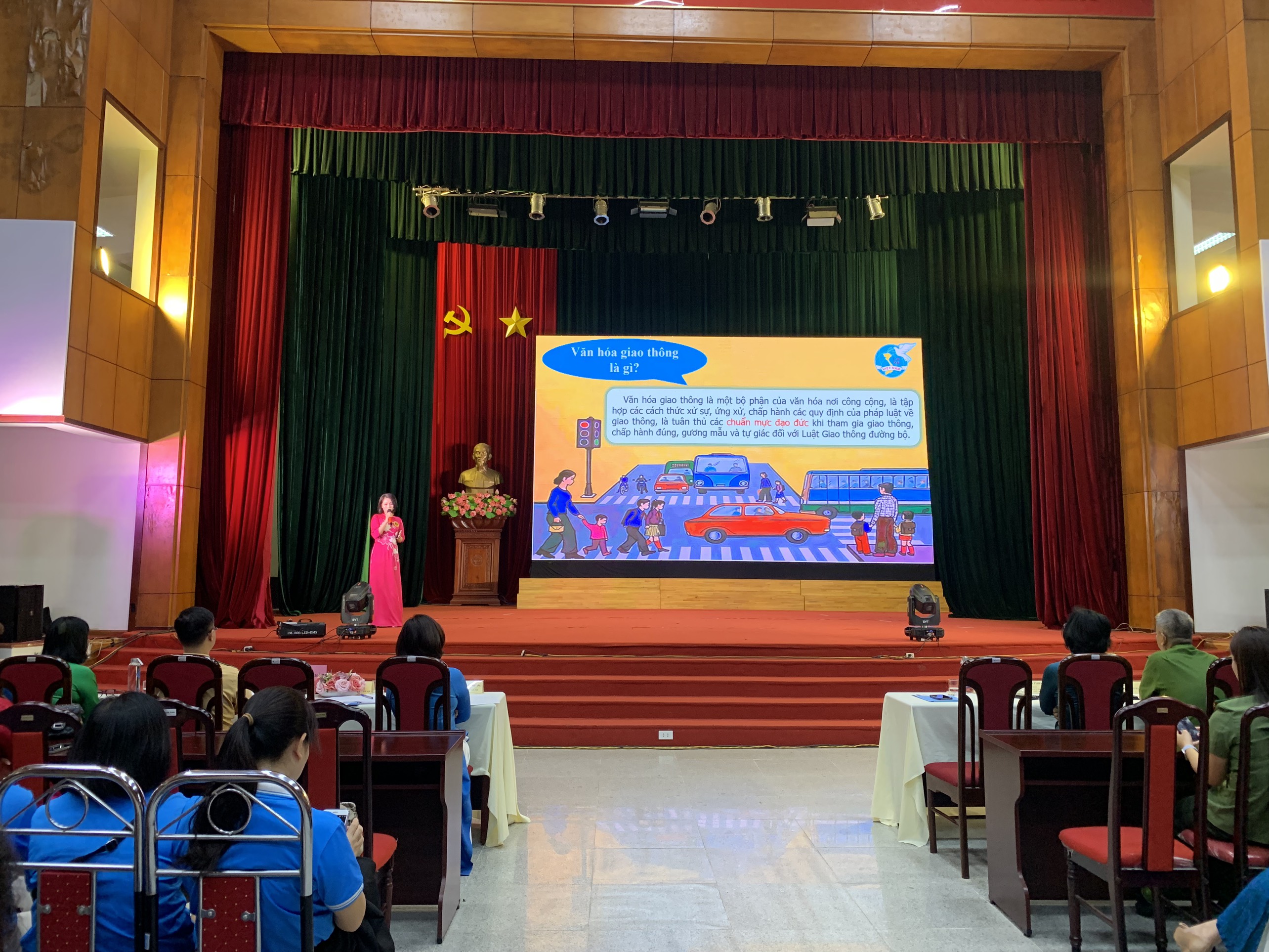 Sôi nổi Hội thi “nữ tuyên truyền viên giỏi về an toàn giao thông” năm 2023 - ảnh 1