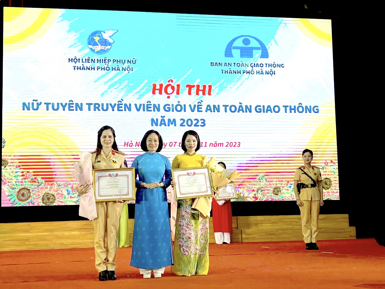 Sôi nổi Hội thi “nữ tuyên truyền viên giỏi về an toàn giao thông” năm 2023 - ảnh 6