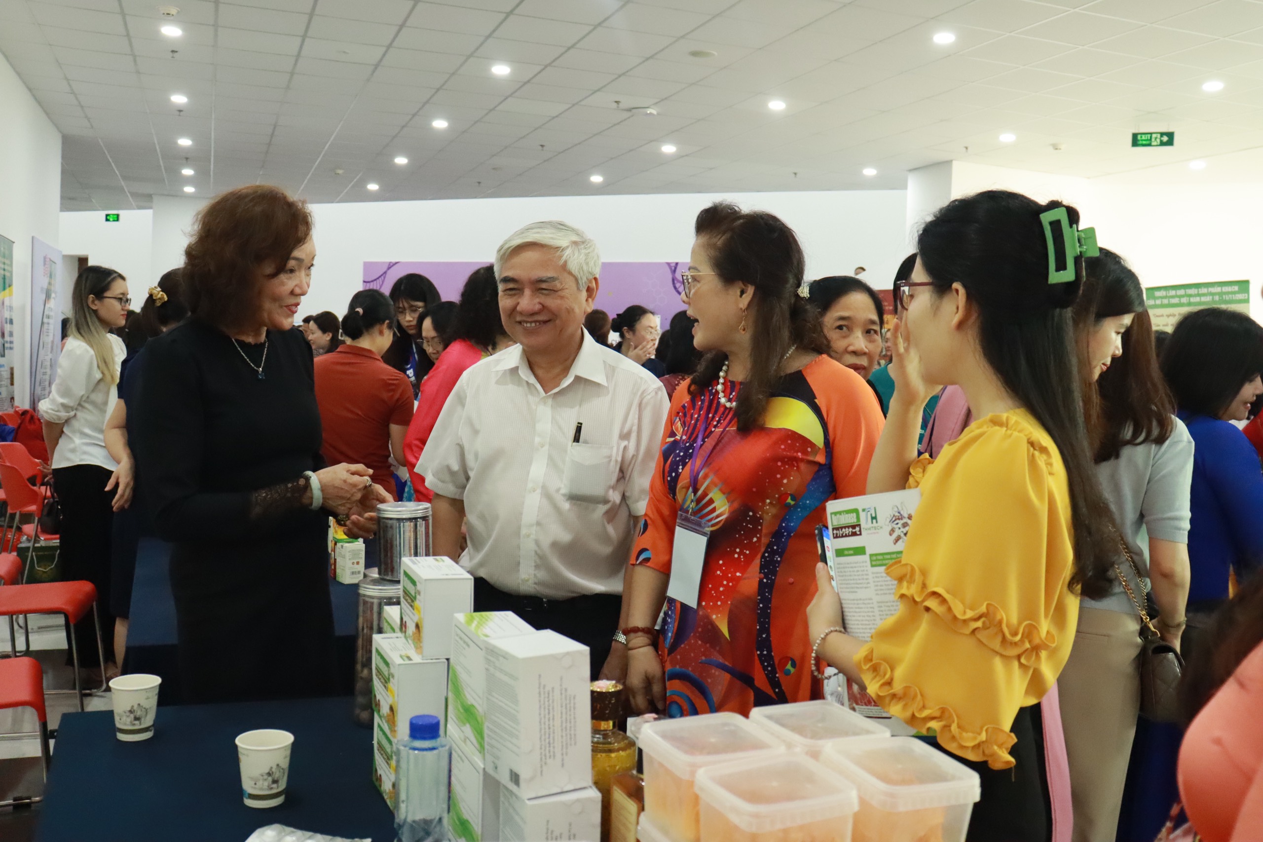 Nhiều công trình nghiên cứu của nhà khoa học nữ ứng dụng thiết thực vào đời sống xã hội - ảnh 8