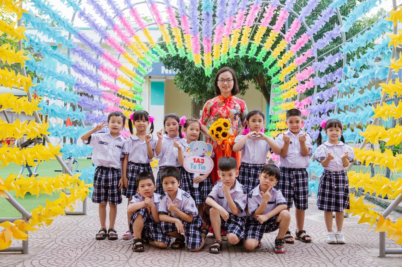 Nữ giáo viên tiên phong đổi mới, sáng tạo trong dạy học - ảnh 2
