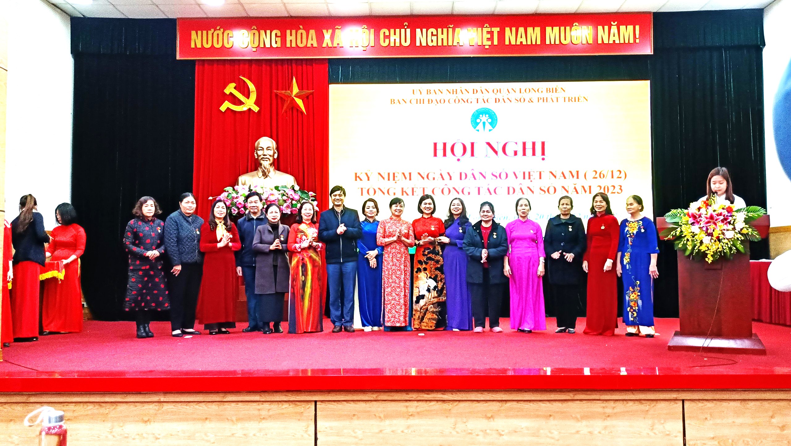 Quận Long Biên (Hà Nội) tổ chức Hội nghị kỷ niệm ngày Dân số Việt Nam - ảnh 2