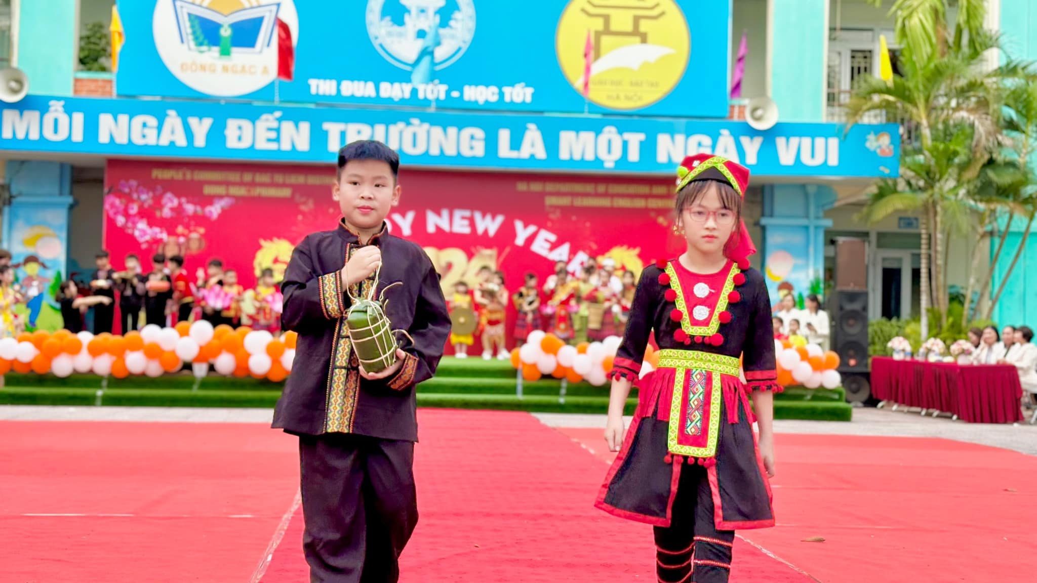 Sôi nổi hoạt động trải nghiệm Tết cổ truyền trong trường học - ảnh 2