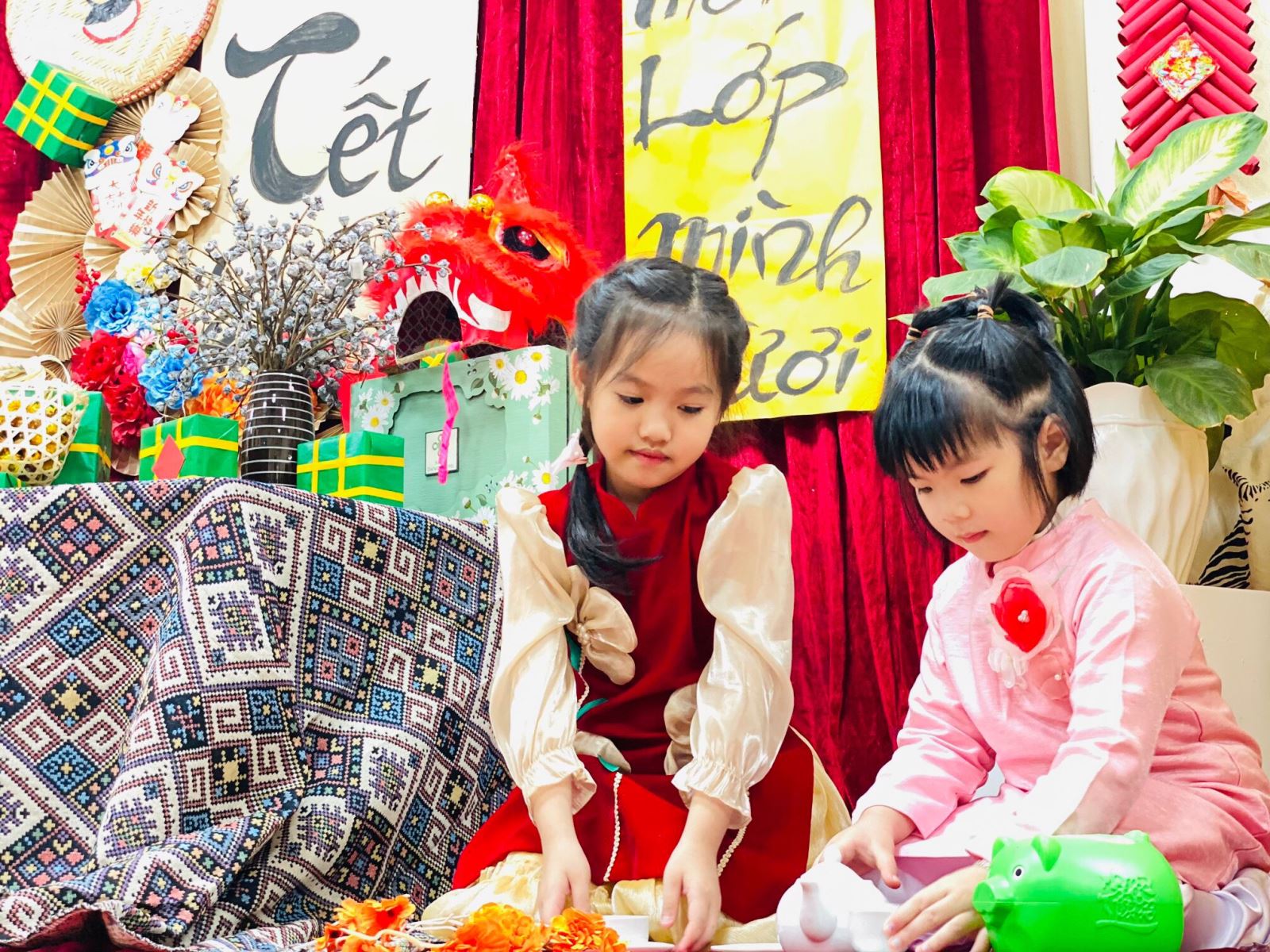 Sôi nổi hoạt động trải nghiệm Tết cổ truyền trong trường học - ảnh 9