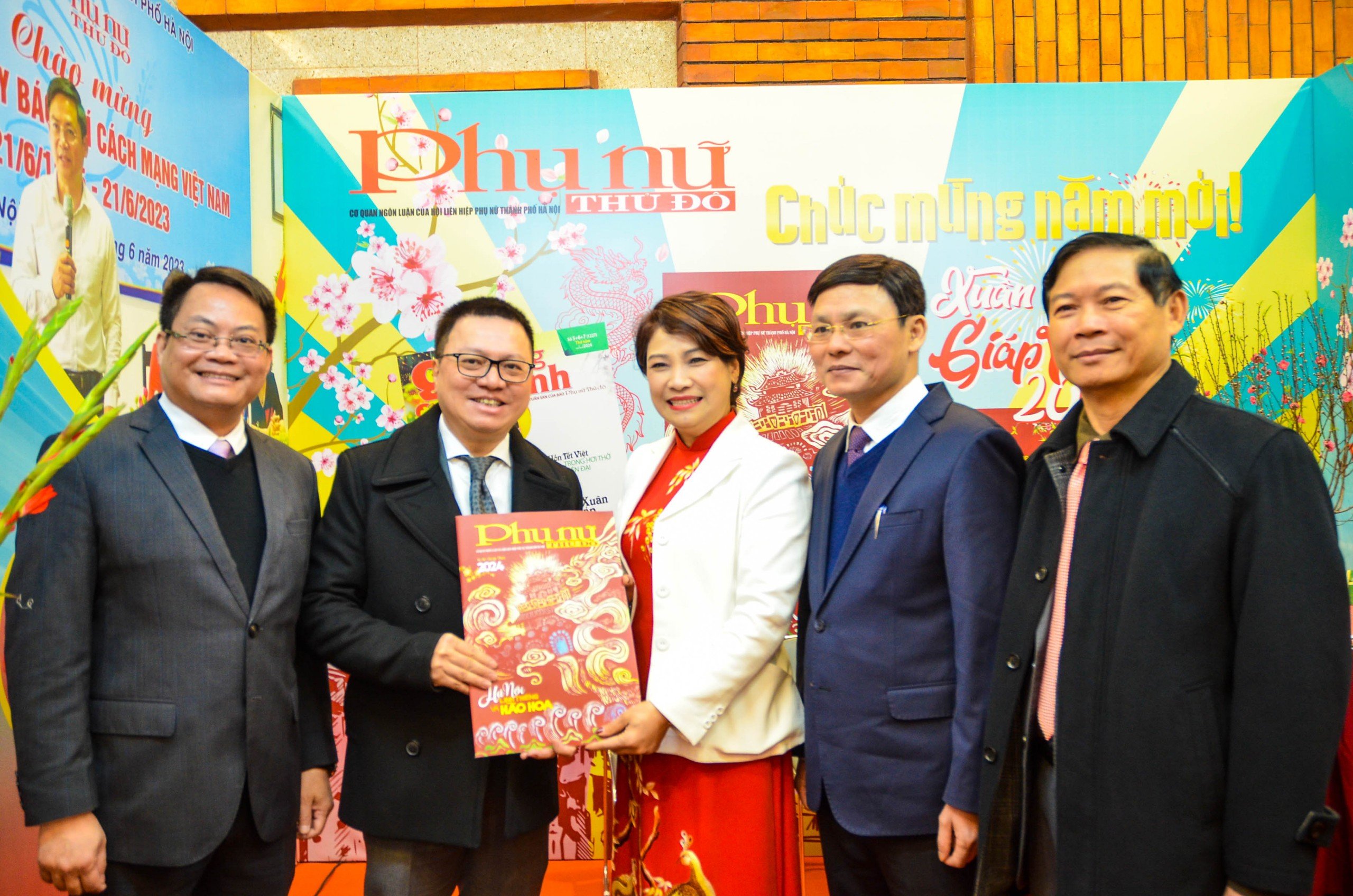 Khai mạc Hội báo Xuân Giáp Thìn - Hà Nội 2024 và trao Giải Báo chí Ngô Tất Tố 2023 - ảnh 1