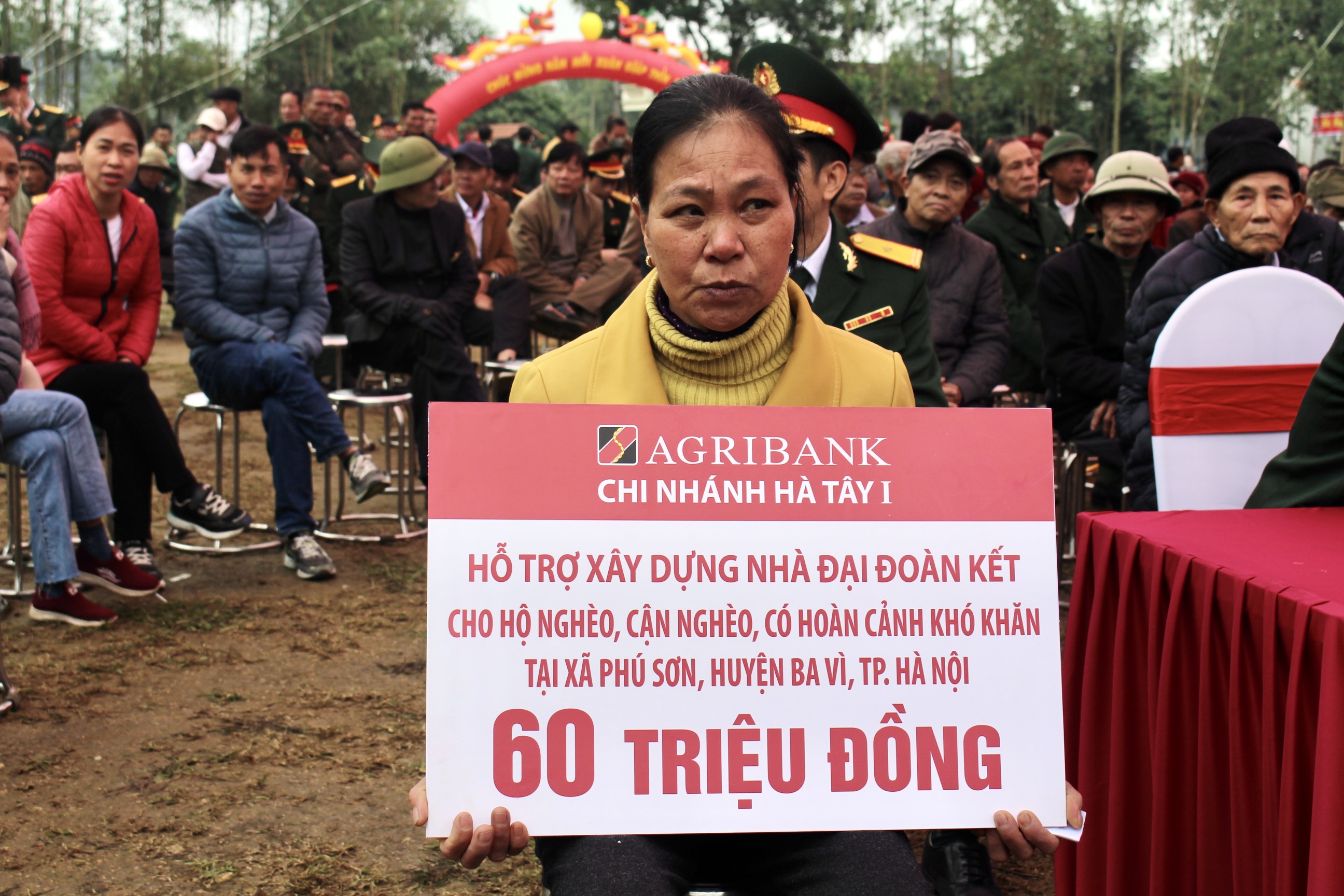 Tết ấm áp, thắm tình quân dân Hà Nội - ảnh 5