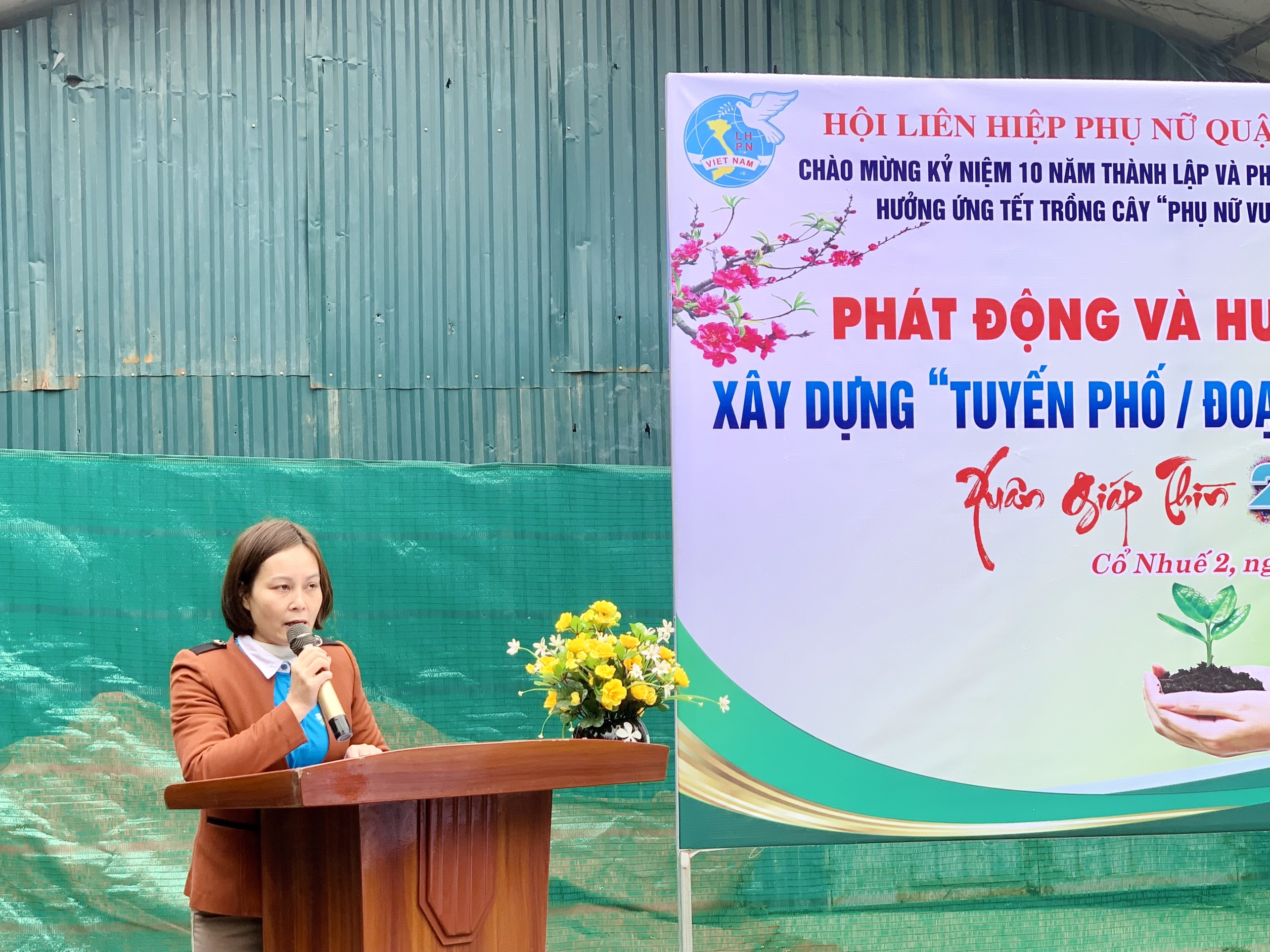 Phát động xây dựng “Tuyến phố/đoạn đường nở hoa” năm 2024 - ảnh 2