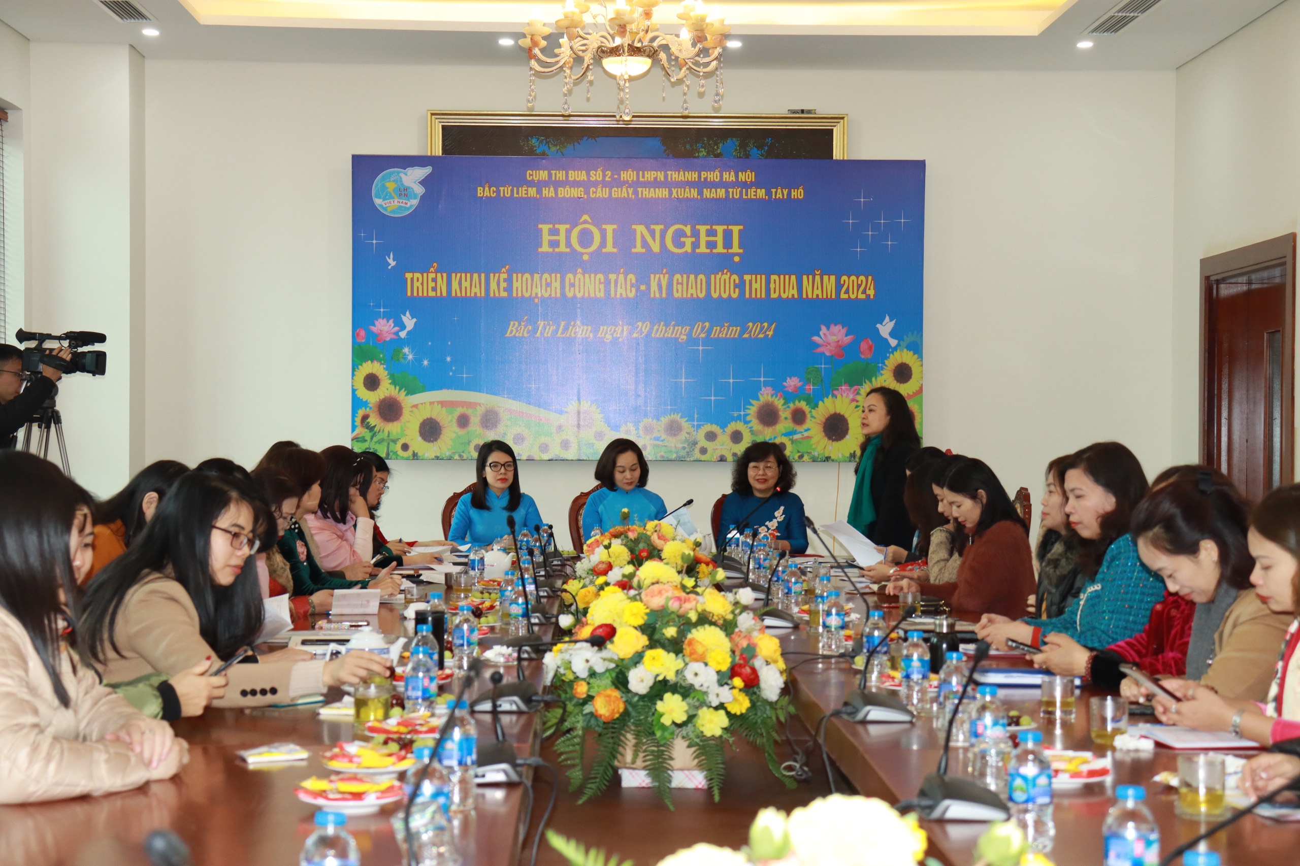 Cụm thi đua số 2 - Hội LHPN Hà Nội ký giao ước thi đua năm 2024 - ảnh 3