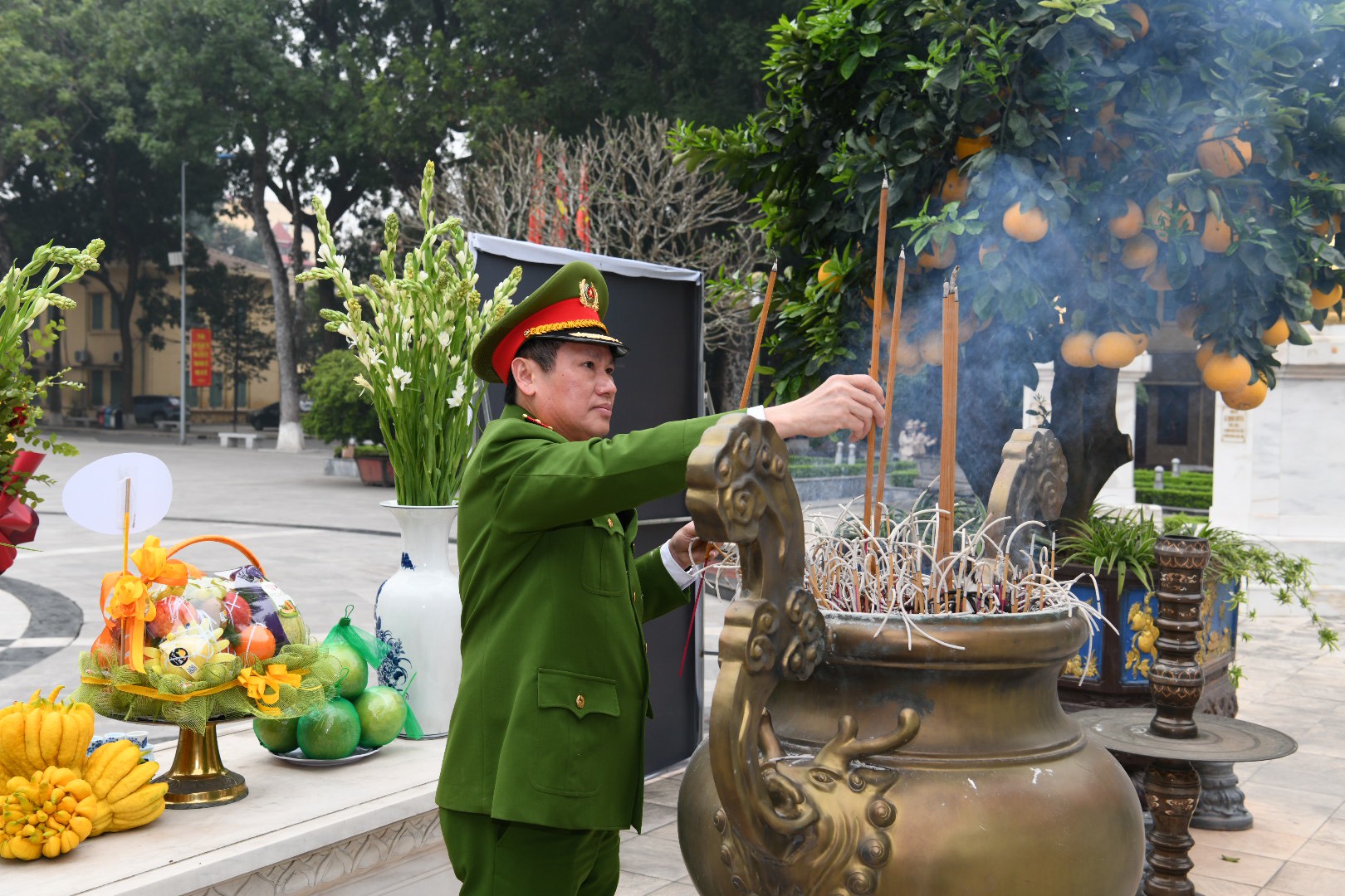 Đấu tranh không khoan nhượng với tội phạm ma tuý - ảnh 1