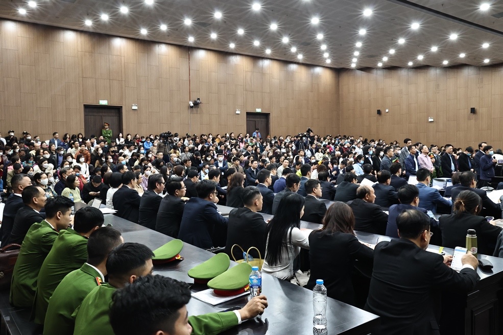 Xét xử vụ án Tân Hoàng Minh: Bị cáo Đỗ Hoàng Việt khai về kế hoạch huy động vốn - ảnh 2