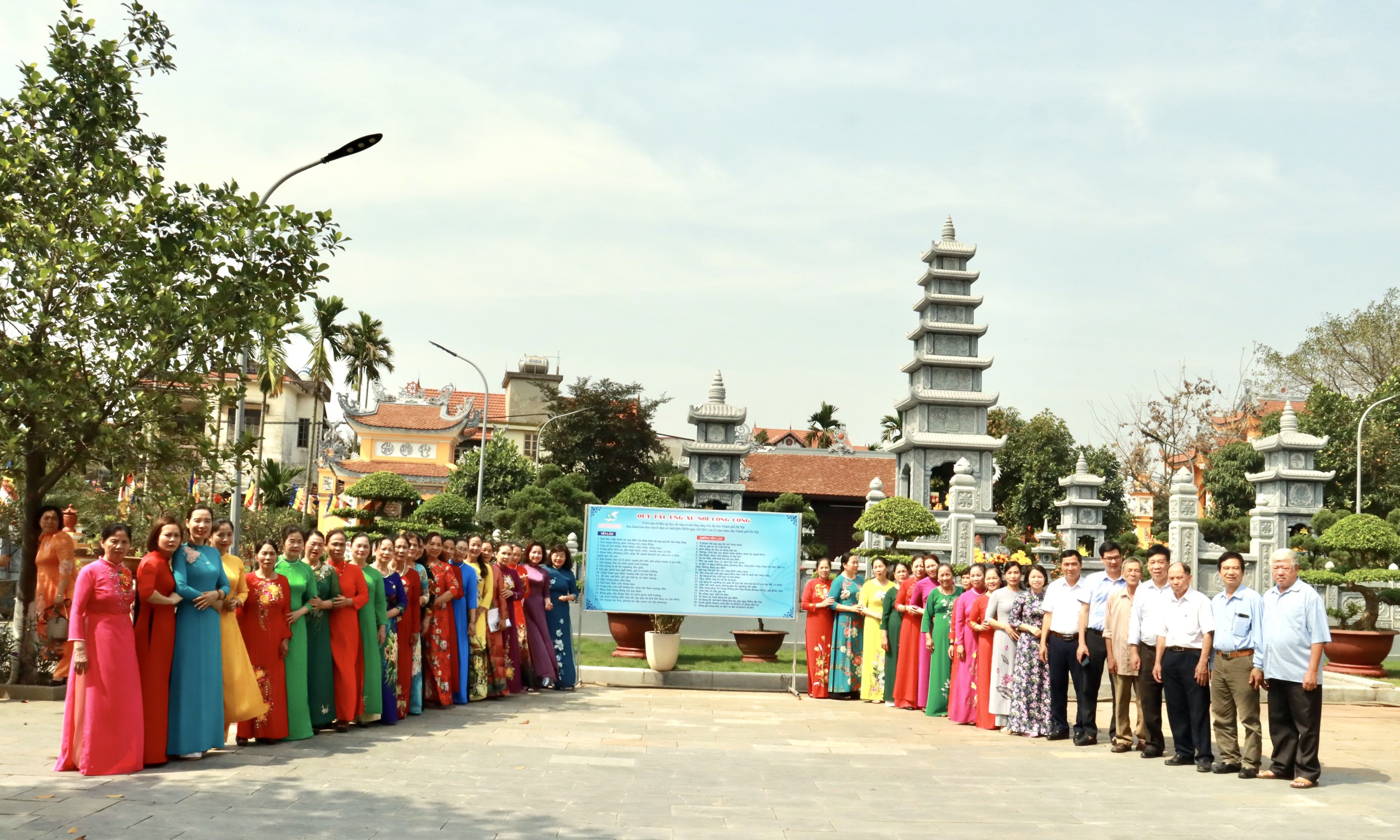 Hội LHPN quận Bắc Từ Liêm: Ra mắt mô hình “Di tích lịch sử kiểu mẫu” tại chùa Sùng Phúc - ảnh 6