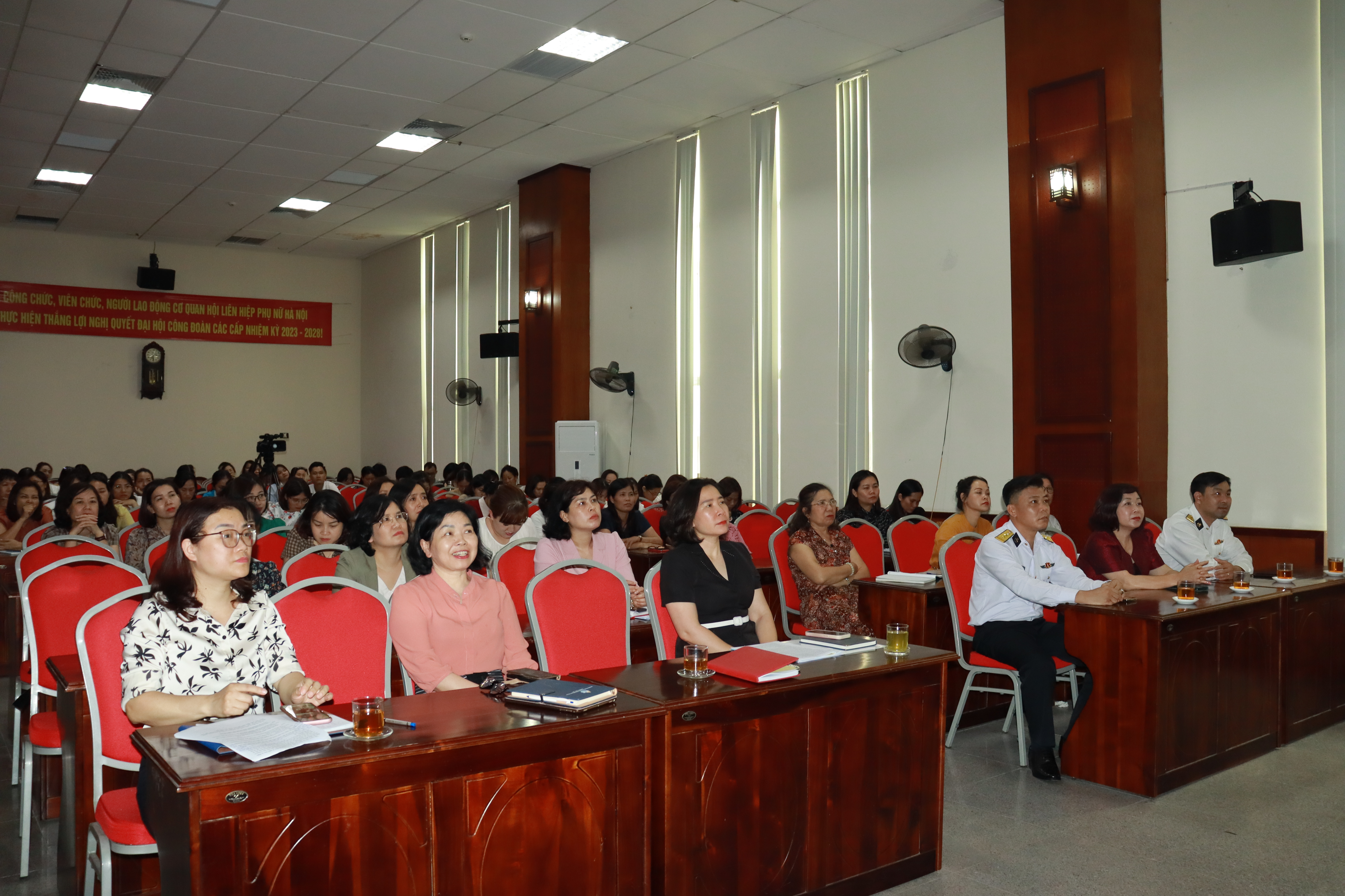 Nâng cao trách nhiệm bảo vệ chủ quyền biển đảo cho cán bộ Hội Phụ nữ - ảnh 2