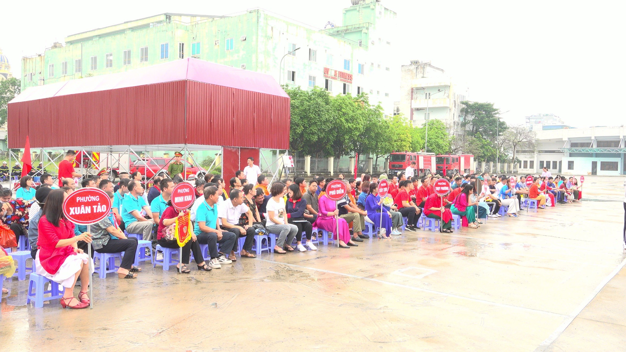 Sôi nổi hội thi nghiệp vụ chữa cháy và cứu nạn cứu hộ quận Bắc Từ Liêm - ảnh 1