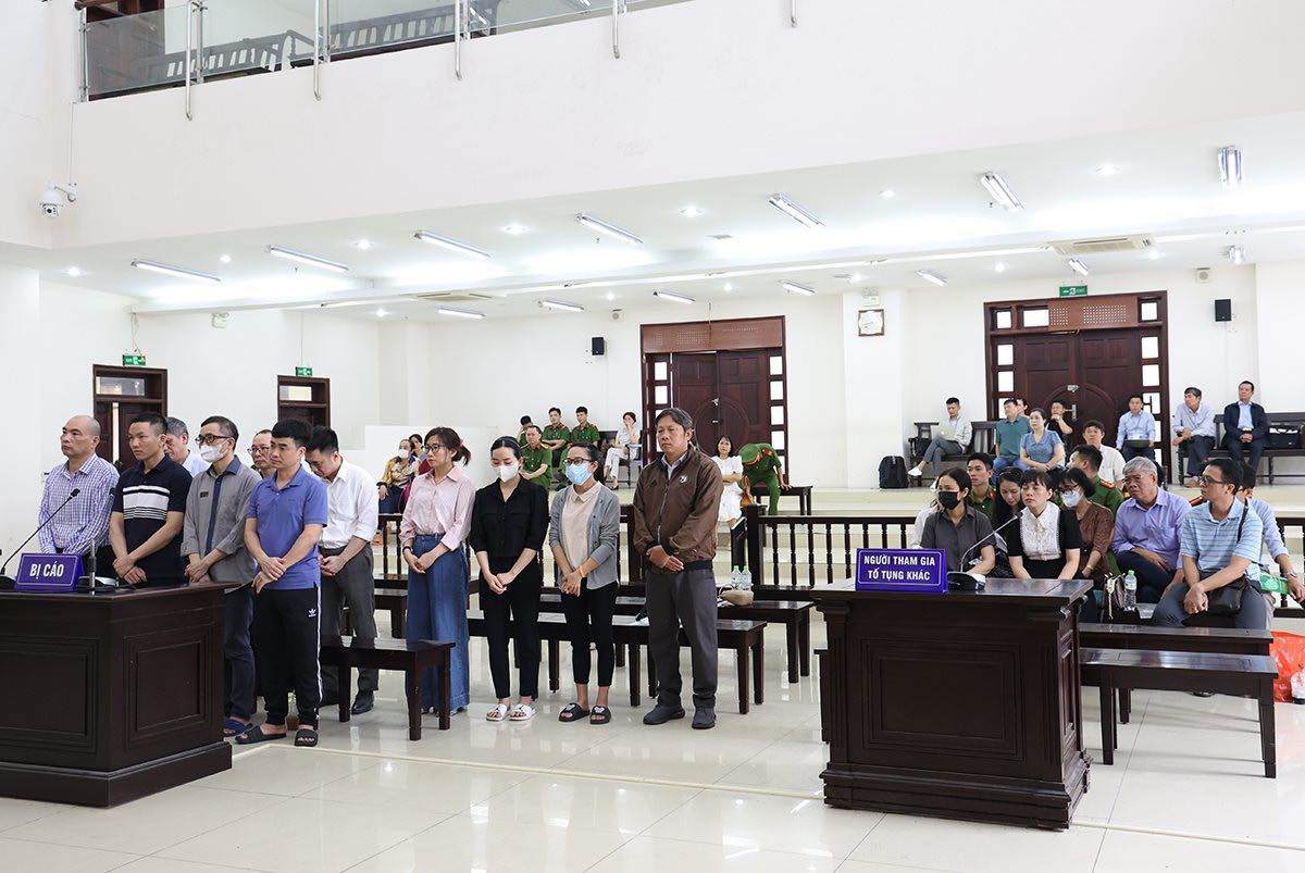 Cựu Bộ trưởng Bộ Y tế Nguyễn Thanh Long được giảm nhẹ hình phạt - ảnh 2