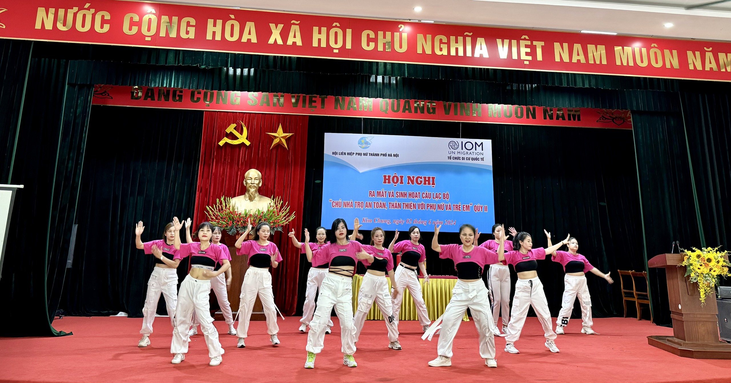 Ra mắt Câu lạc bộ “Chủ nhà trọ an toàn, thân thiện với phụ nữ và trẻ em” tại xã Kim Chung, huyện Đông Anh - ảnh 1
