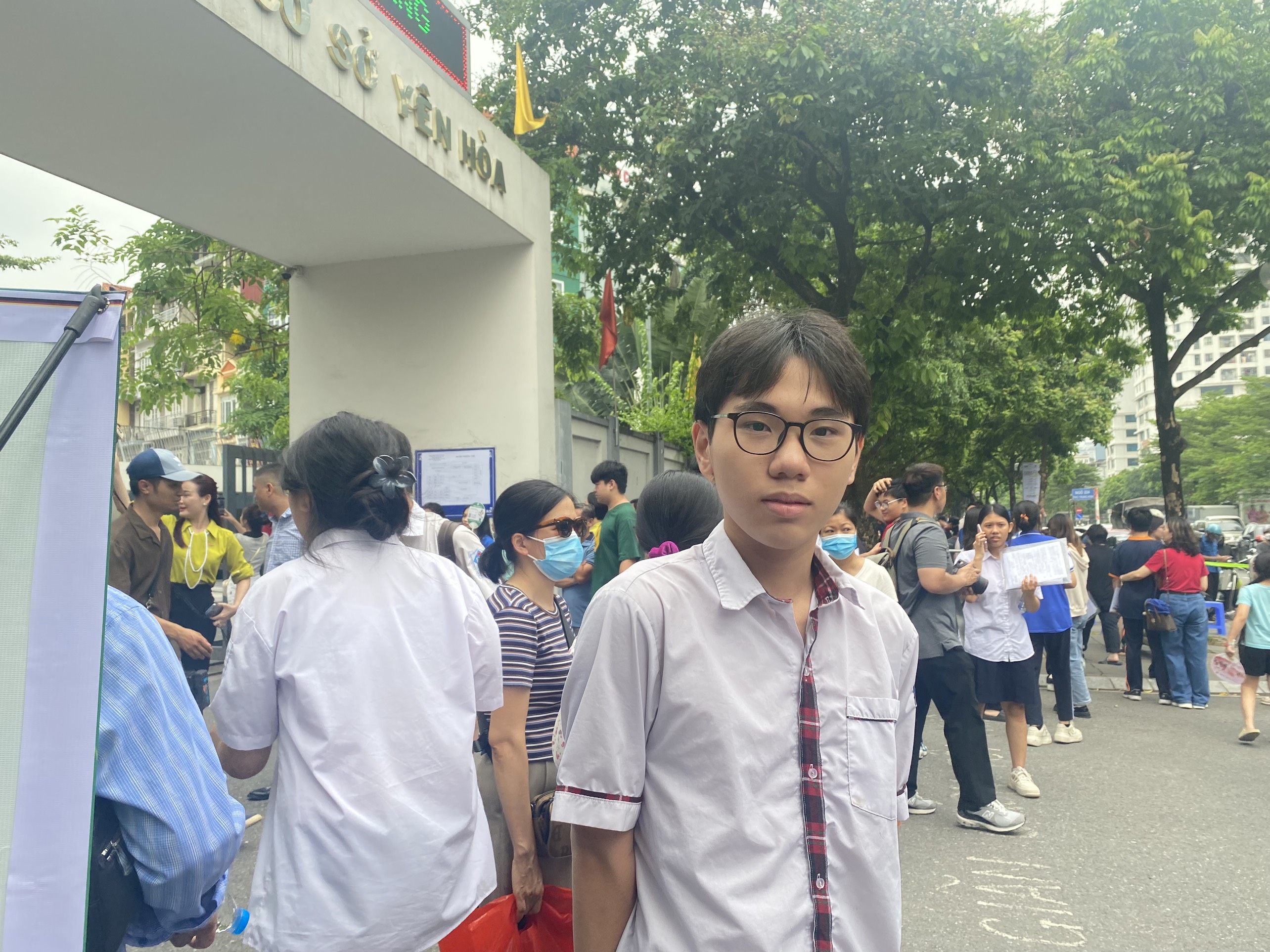 Đề tiếng Anh thi lớp 10 Hà Nội năm 2024: Học sinh đánh giá đề vừa sức - ảnh 3