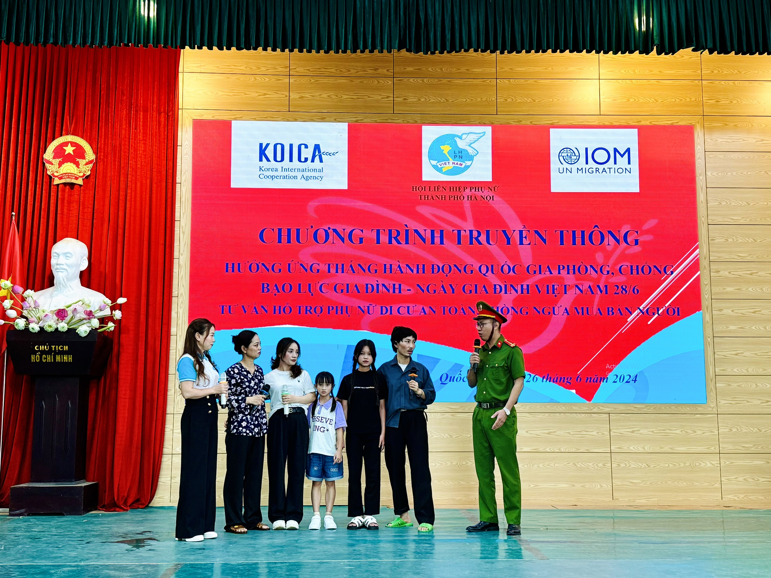 Truyền thông, tư vấn hỗ trợ phụ nữ di cư an toàn; phòng ngừa mua bán người tại huyện Quốc Oai - ảnh 4