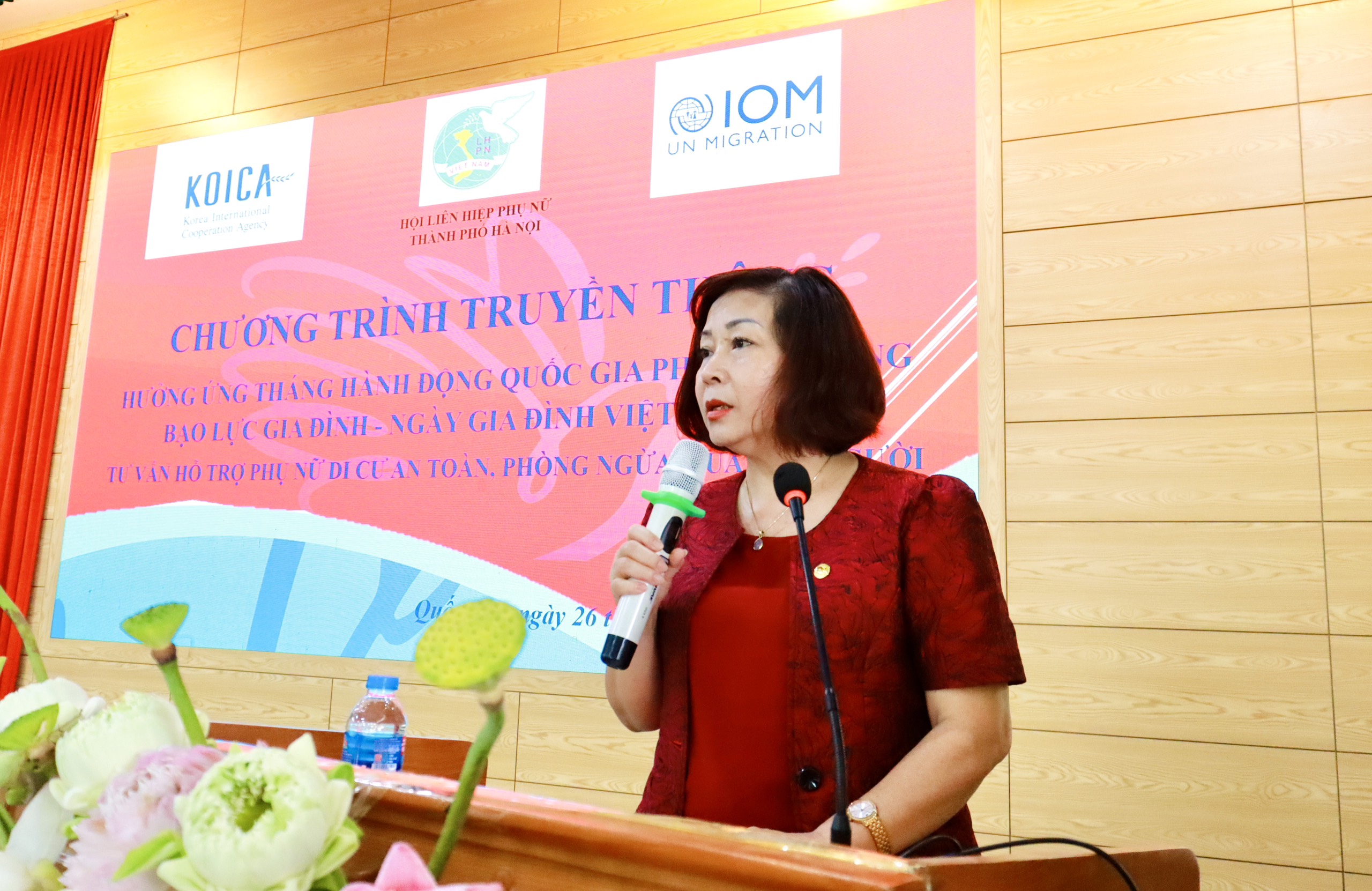 Truyền thông, tư vấn hỗ trợ phụ nữ di cư an toàn; phòng ngừa mua bán người tại huyện Quốc Oai - ảnh 2
