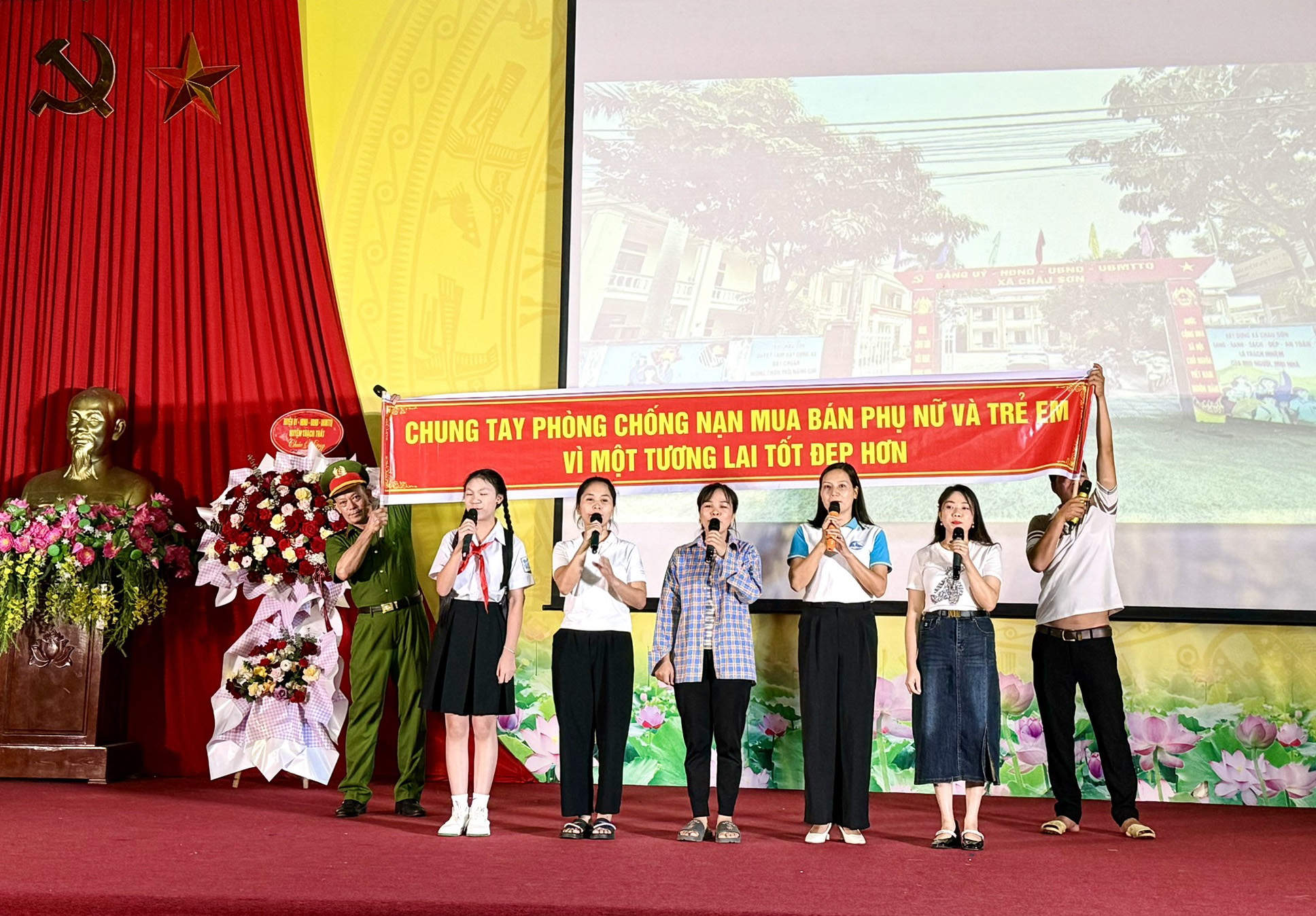 Giao lưu câu lạc bộ phòng, chống mua bán người - ảnh 4
