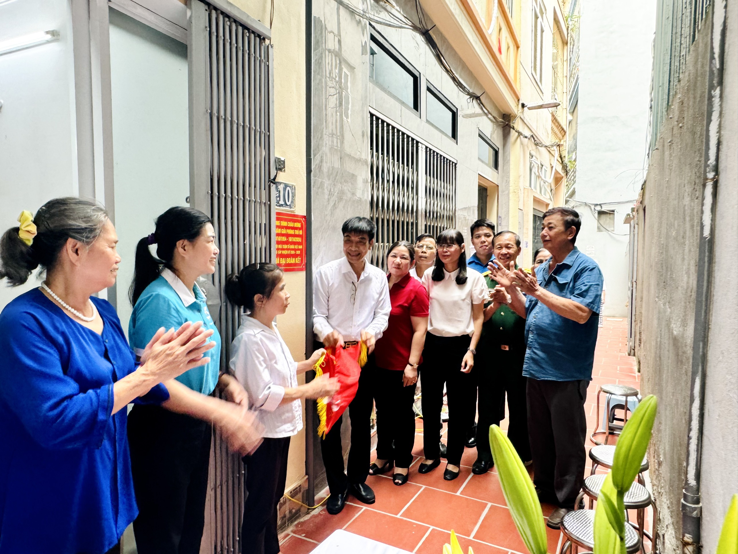 Quận Nam Từ Liêm: Bàn giao “Mái ấm tình thương” cho hội viên nghèo ở phường Mỹ Đình 2 - ảnh 6