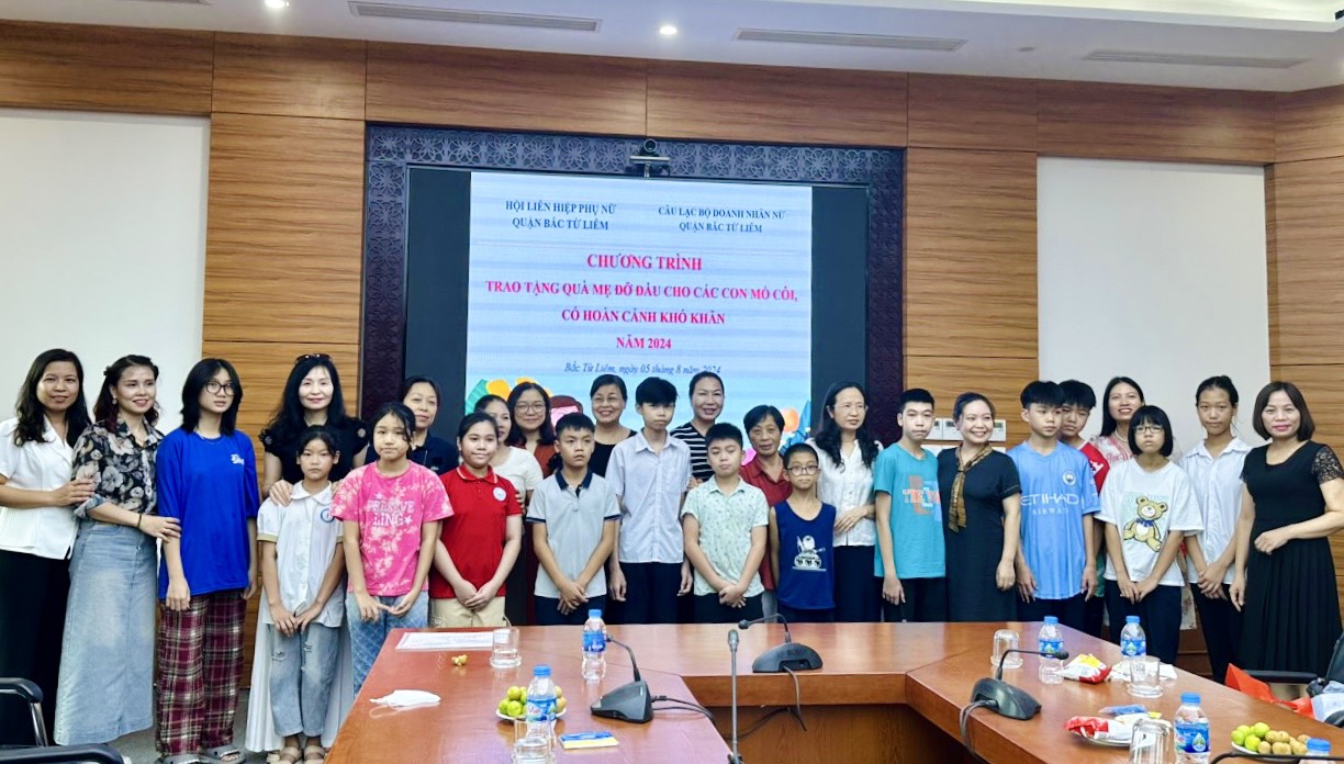 Trao kinh phí đỡ đầu cho 14 trẻ em mồ côi, trẻ em có hoàn cảnh khó khăn - ảnh 4