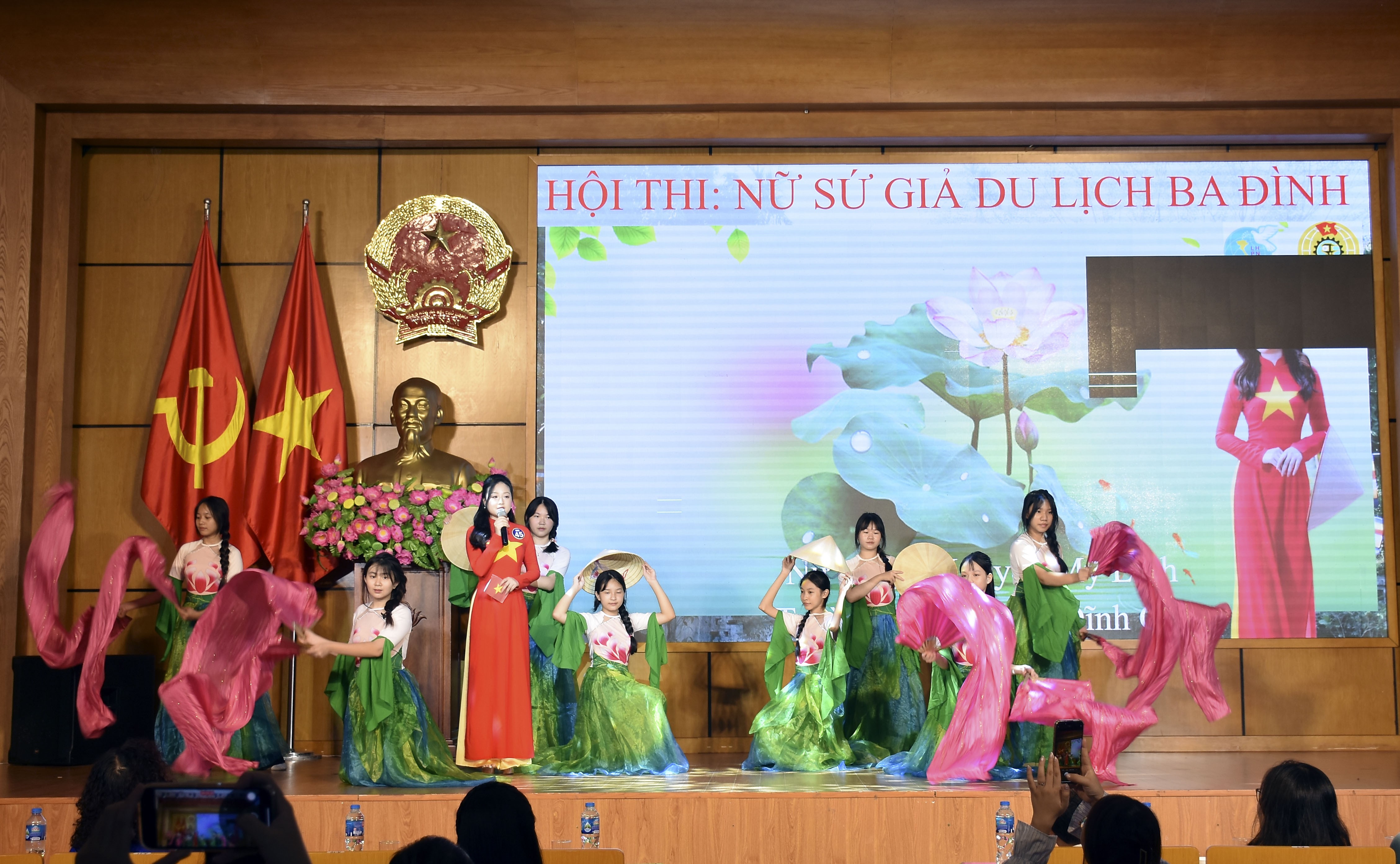14 thí sinh xuất sắc sẽ tranh tài tại vòng chung khảo Cuộc thi “Nữ sứ giả du lịch Ba Đình” năm 2024 - ảnh 5