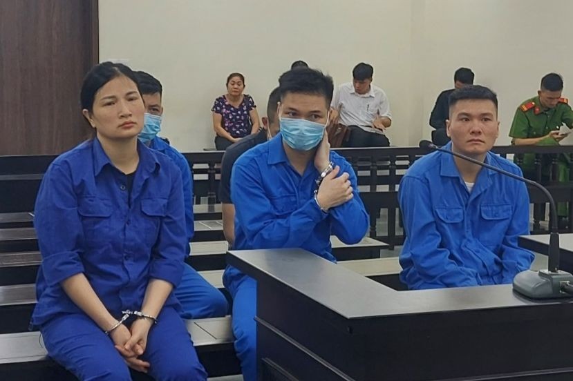 Cựu nhân viên Trung tâm an ninh sân bay lãnh án vì vận chuyển sừng tê giác, ngà voi - ảnh 1