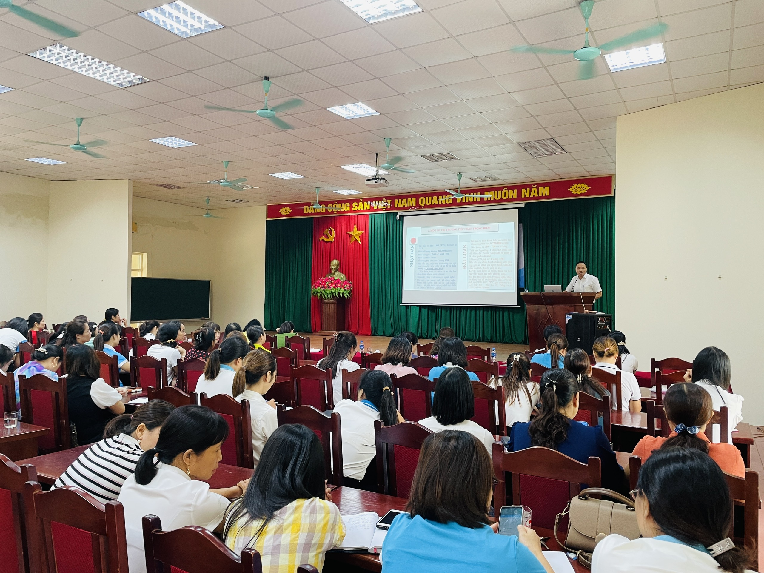 Truyền thông hỗ trợ di cư an toàn, phòng ngừa mua bán người tại huyện Ba Vì - ảnh 1
