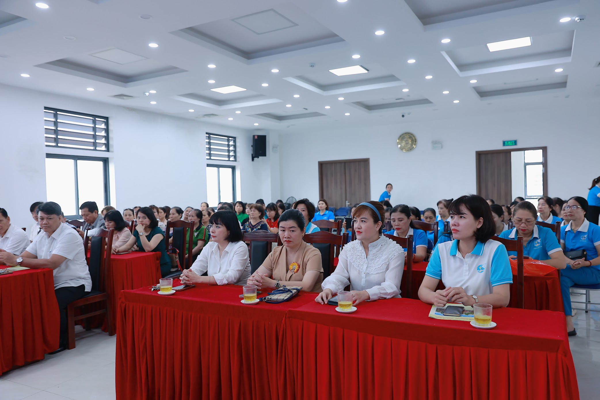 Quận Thanh Xuân: Ra mắt mô hình “Chợ văn minh, an toàn, hiệu quả” tại chợ Kim Giang - ảnh 1
