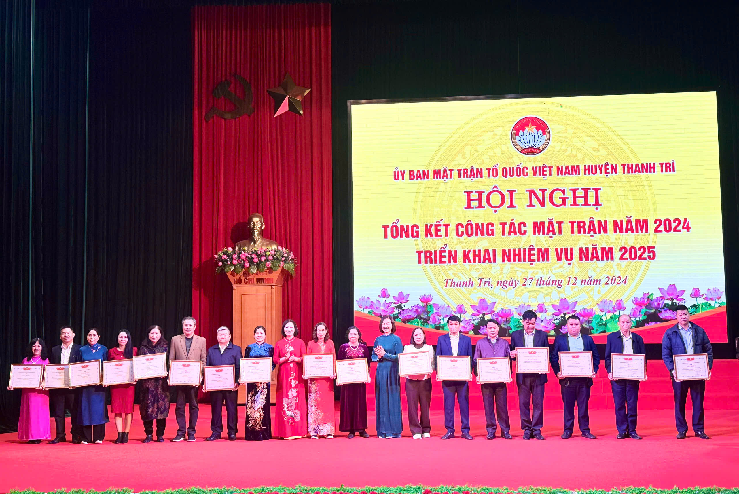 Huyện Thanh Trì: Phát huy vai trò mặt trận, đẩy mạnh các phong trào thi đua - ảnh 2
