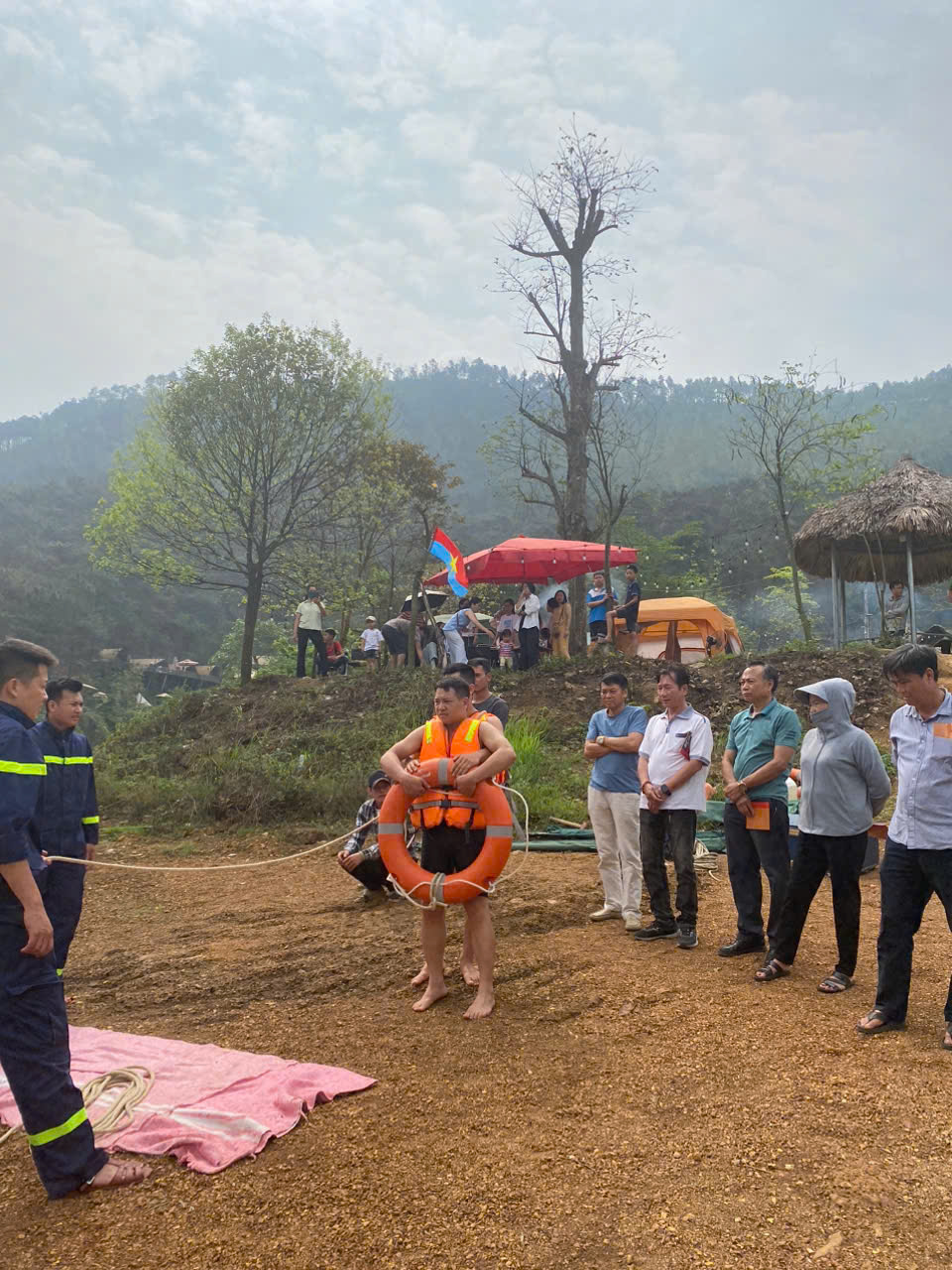 Phòng chống đuối nước cho các cơ sở nghỉ dưỡng tại hồ Đồng Đò - ảnh 1