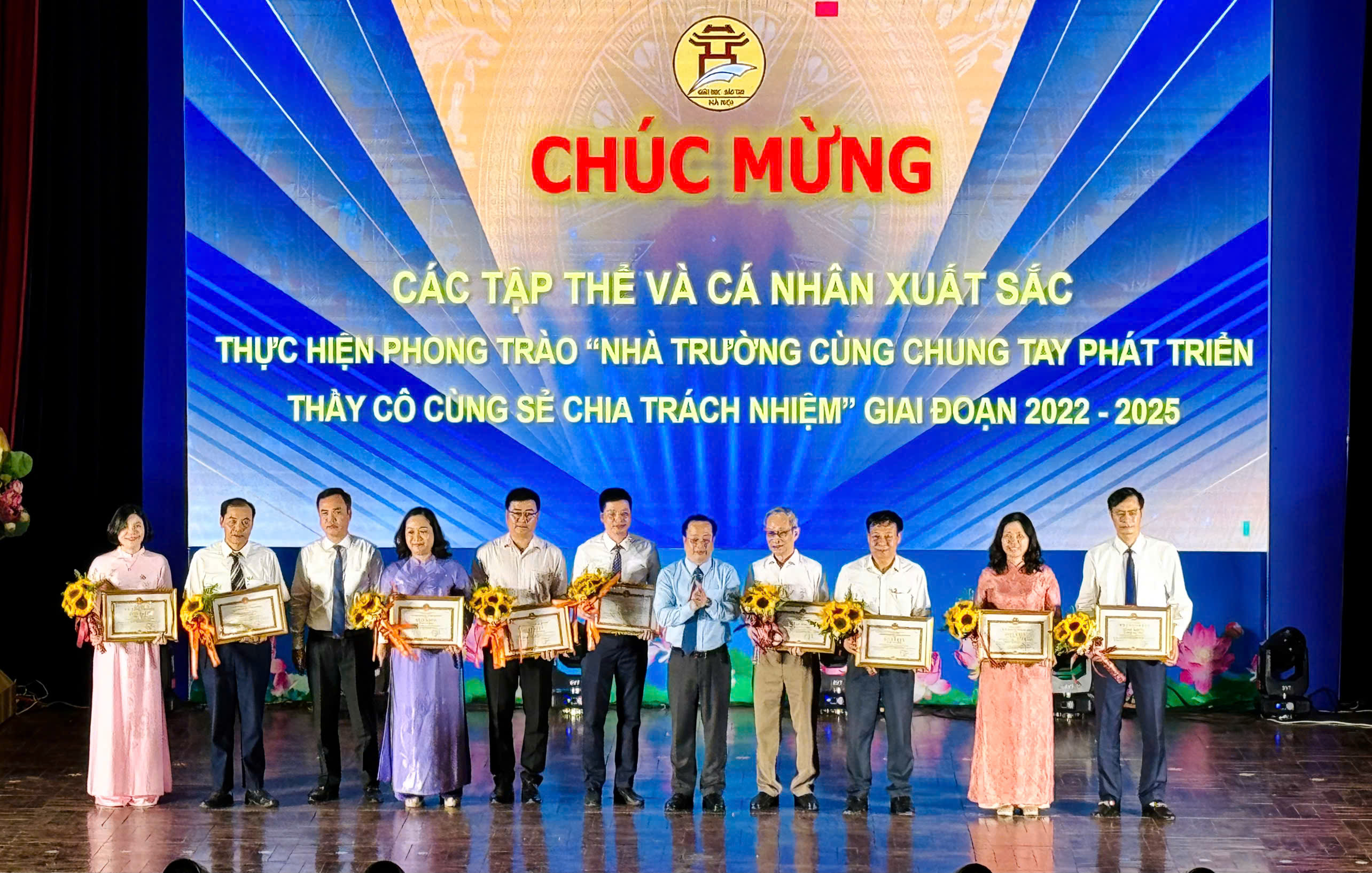 Hà Nội: Hiệu quả từ phong trào “Nhà trường cùng chung tay phát triển - Thầy cô cùng sẻ chia trách nhiệm“ - ảnh 3