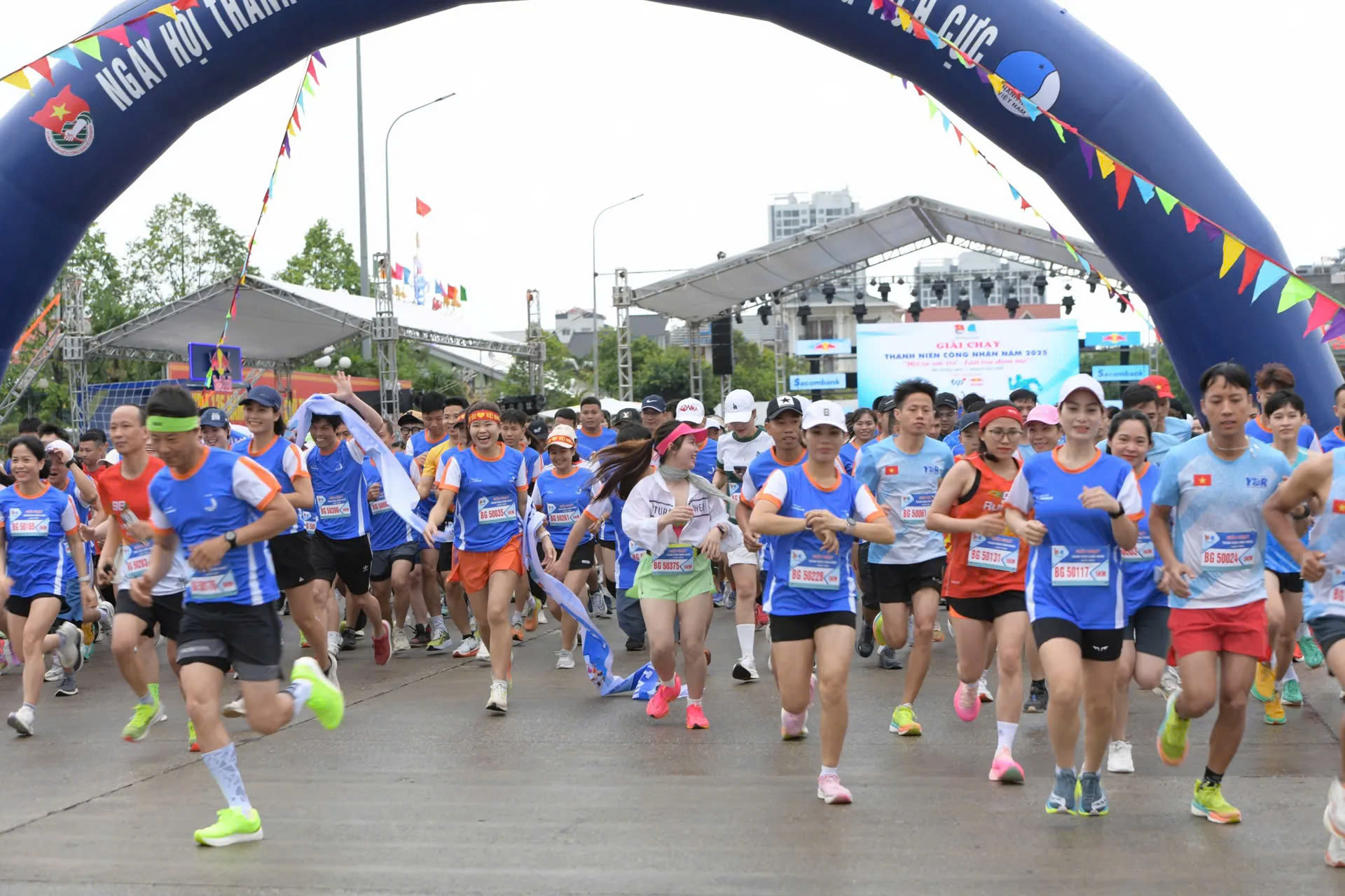 Sôi động Ngày hội “Thanh niên công nhân – Lan tỏa năng lượng tích cực” - ảnh 1