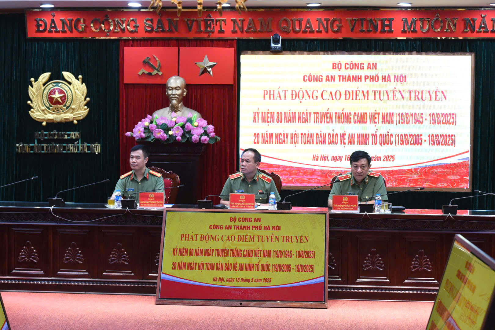 Công an Hà Nội phát động cao điểm tuyên truyền kỷ niệm 80 năm ngày truyền thống ngành Công an nhân dân - ảnh 1