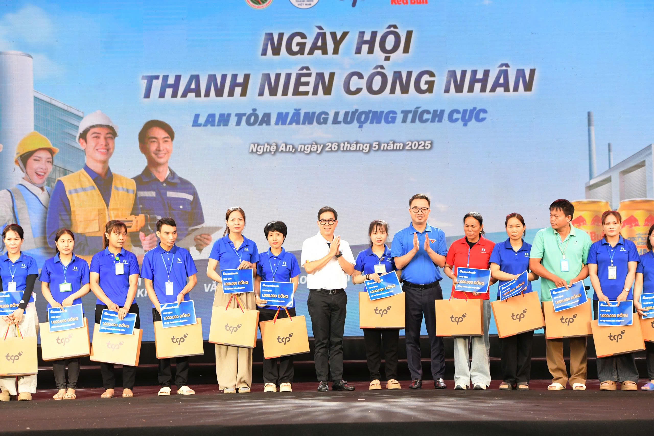 Sôi nổi Ngày hội “Thanh niên công nhân - Lan toả năng lượng tích cực” năm 2025 - ảnh 2