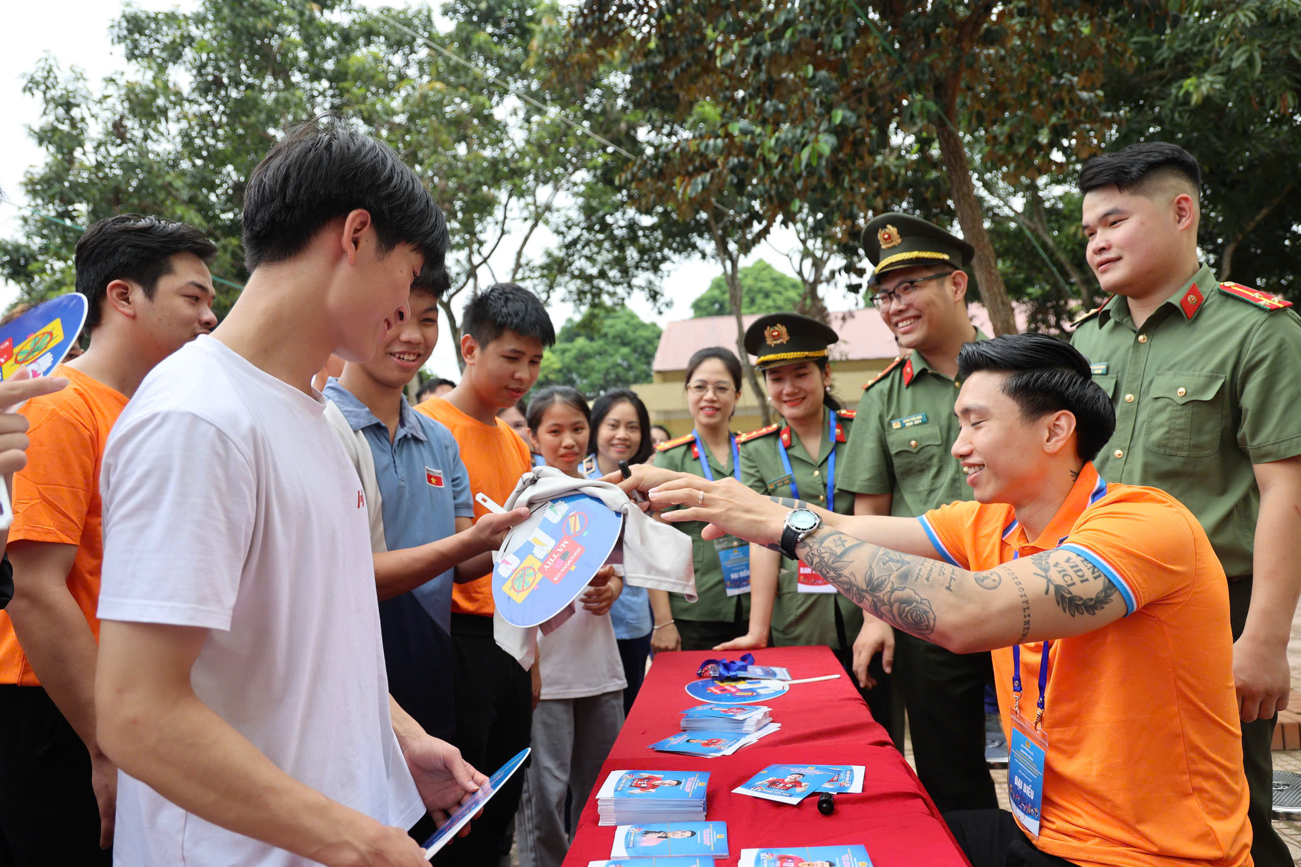 Hà Nội phát động Tháng hành động phòng chống ma tuý năm 2025 - ảnh 5
