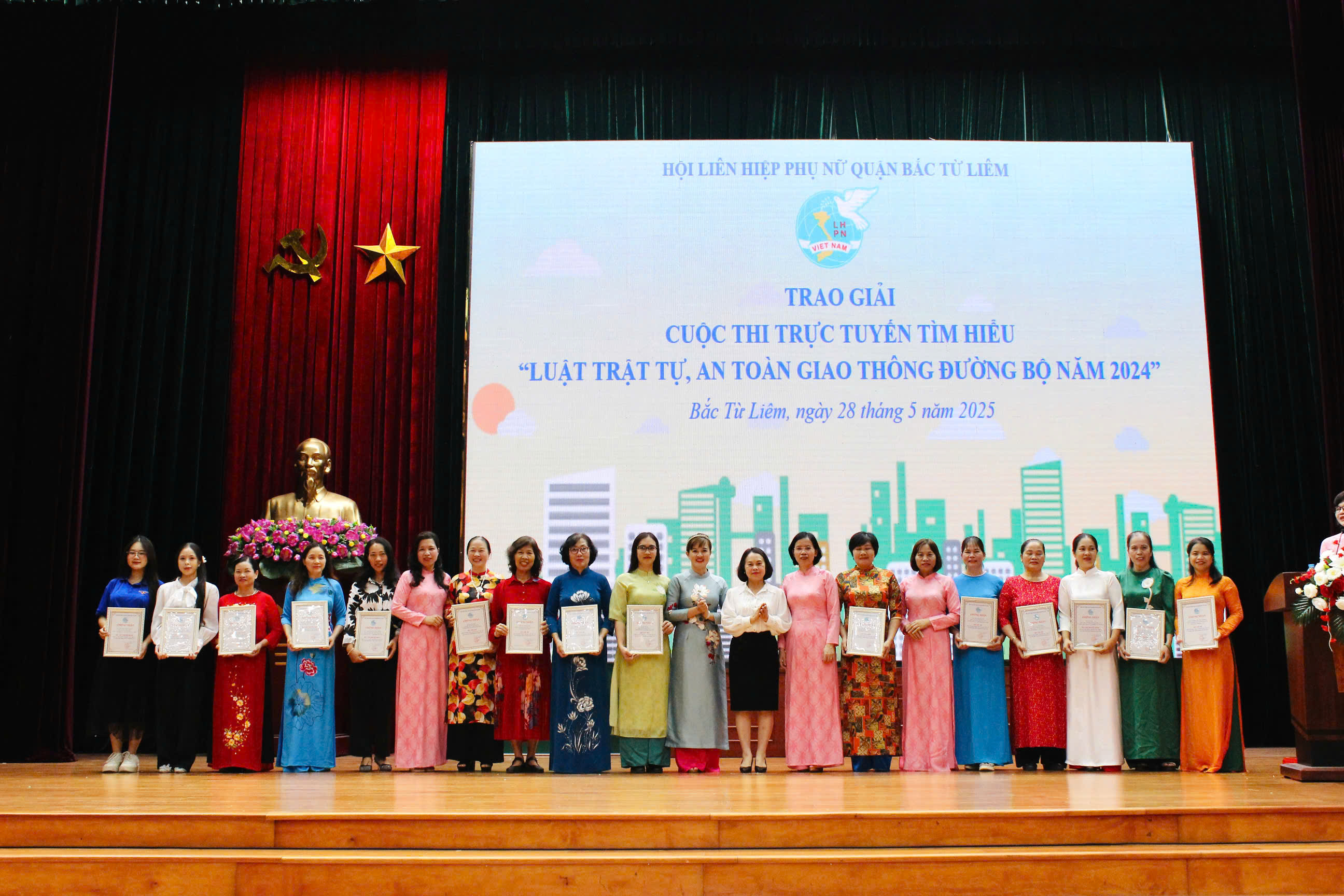 Hội LHPN quận Bắc Từ Liêm: Sơ kết công tác Hội và phong trào phụ nữ 6 tháng đầu năm 2025 - ảnh 3