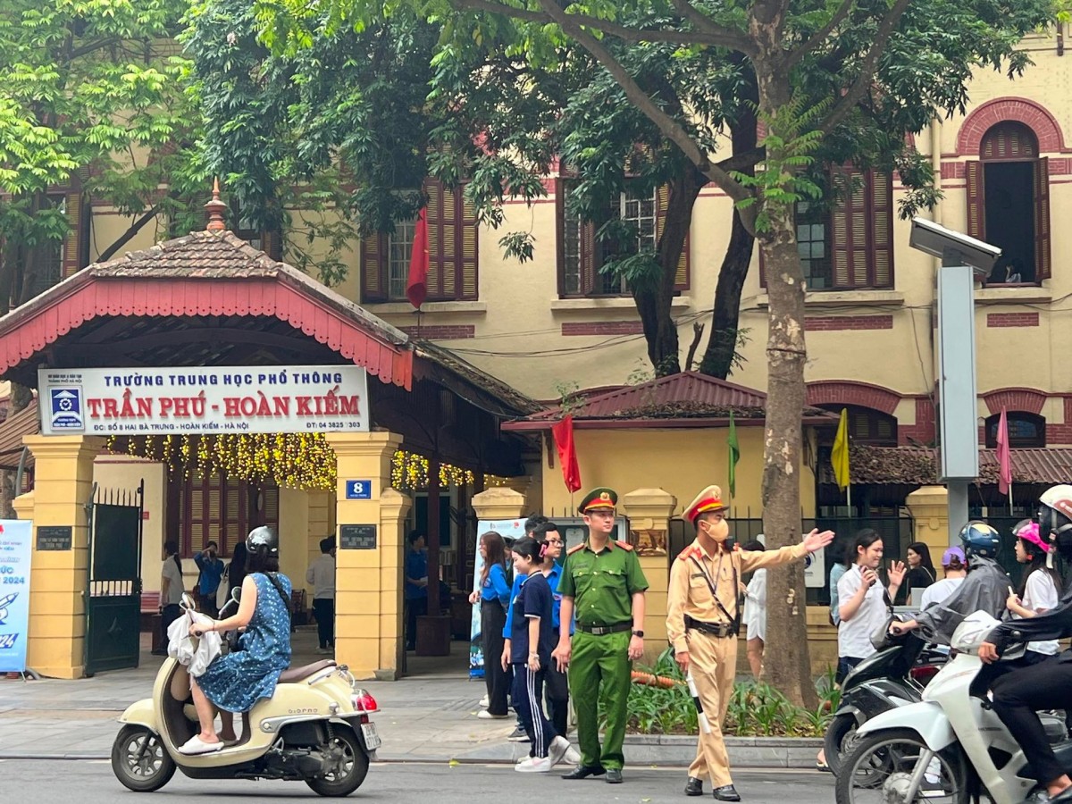 Công an Hà Nội bảo đảm an ninh, an toàn tuyệt đối cho kỳ thi vào lớp 10 THPT - ảnh 1