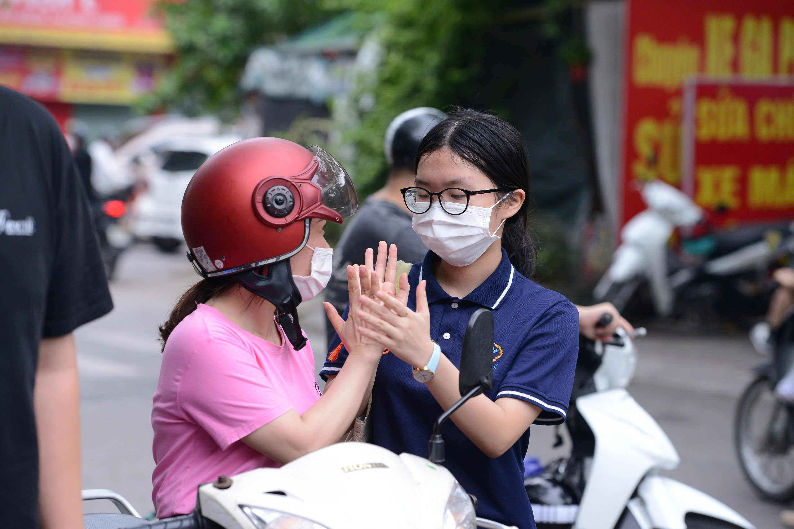 Hơn 102 nghìn thí sinh Hà Nội hoàn thành kỳ thi tuyển sinh vào lớp 10 - ảnh 3
