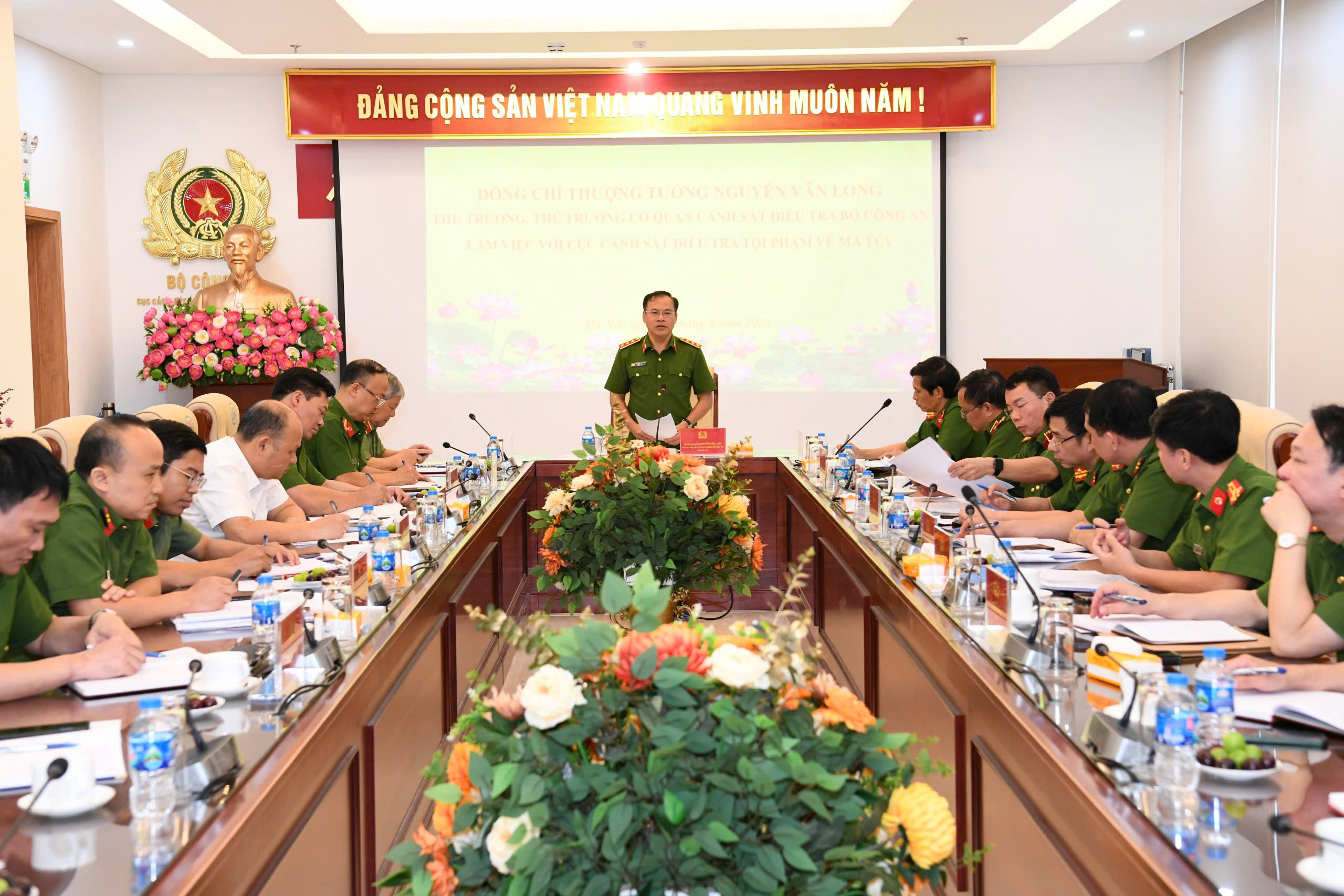 Phải giải quyết hiệu quả cả hai vấn đề về “nguồn cung” và “nguồn cầu” liên quan đến ma túy - ảnh 1