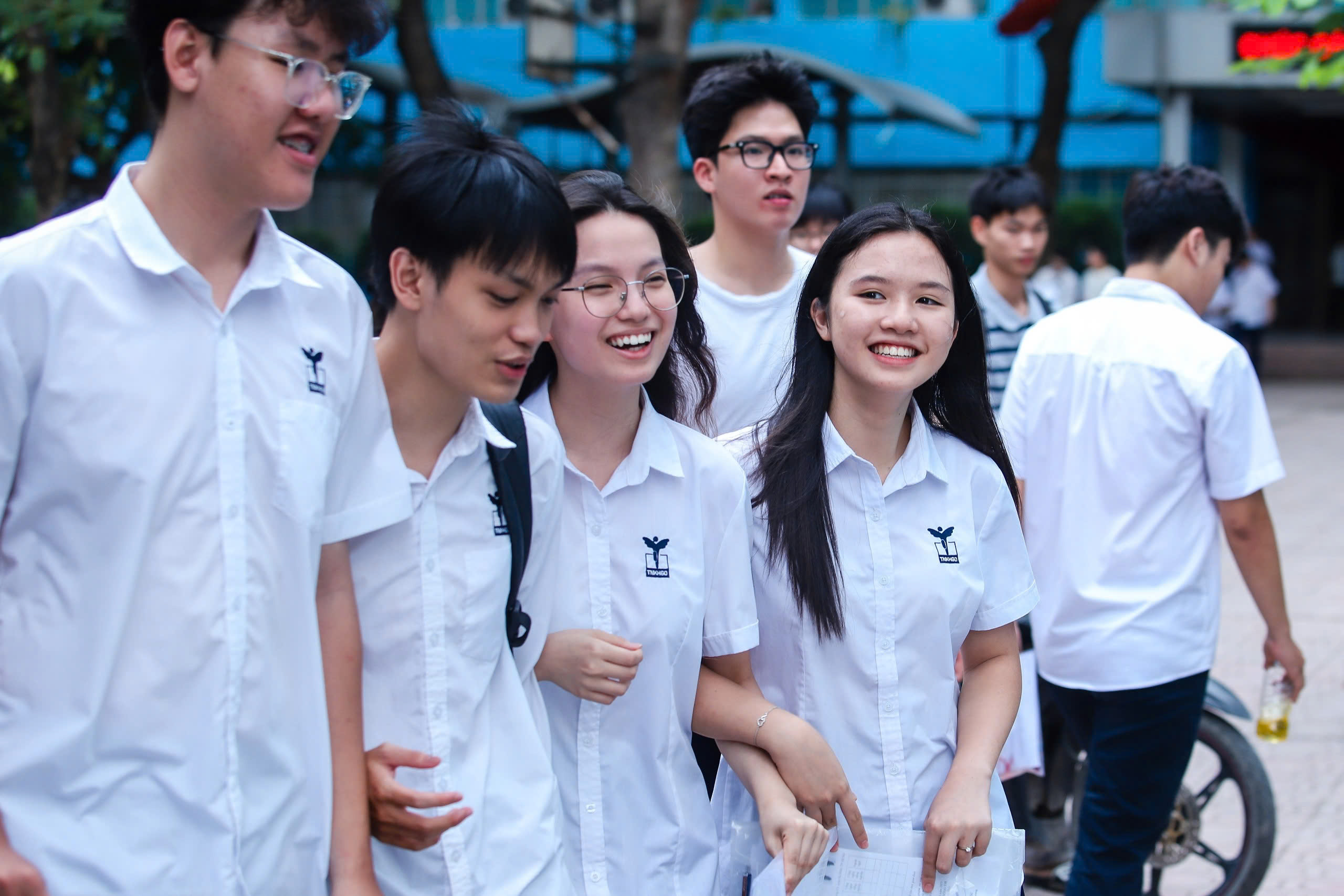 Hôm nay, hơn 1,1 triệu thí sinh thi môn tự chọn tốt nghiệp THPT 2025 - ảnh 1