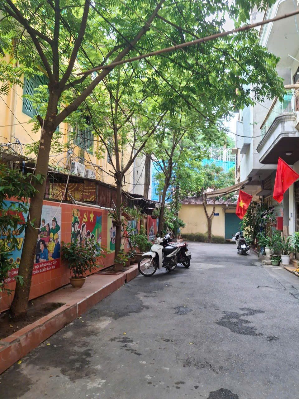Phụ nữ phường Phú Diễn (mới) tổng vệ sinh môi trường, thiết thực chào mừng chính quyền địa phương 2 cấp - ảnh 10