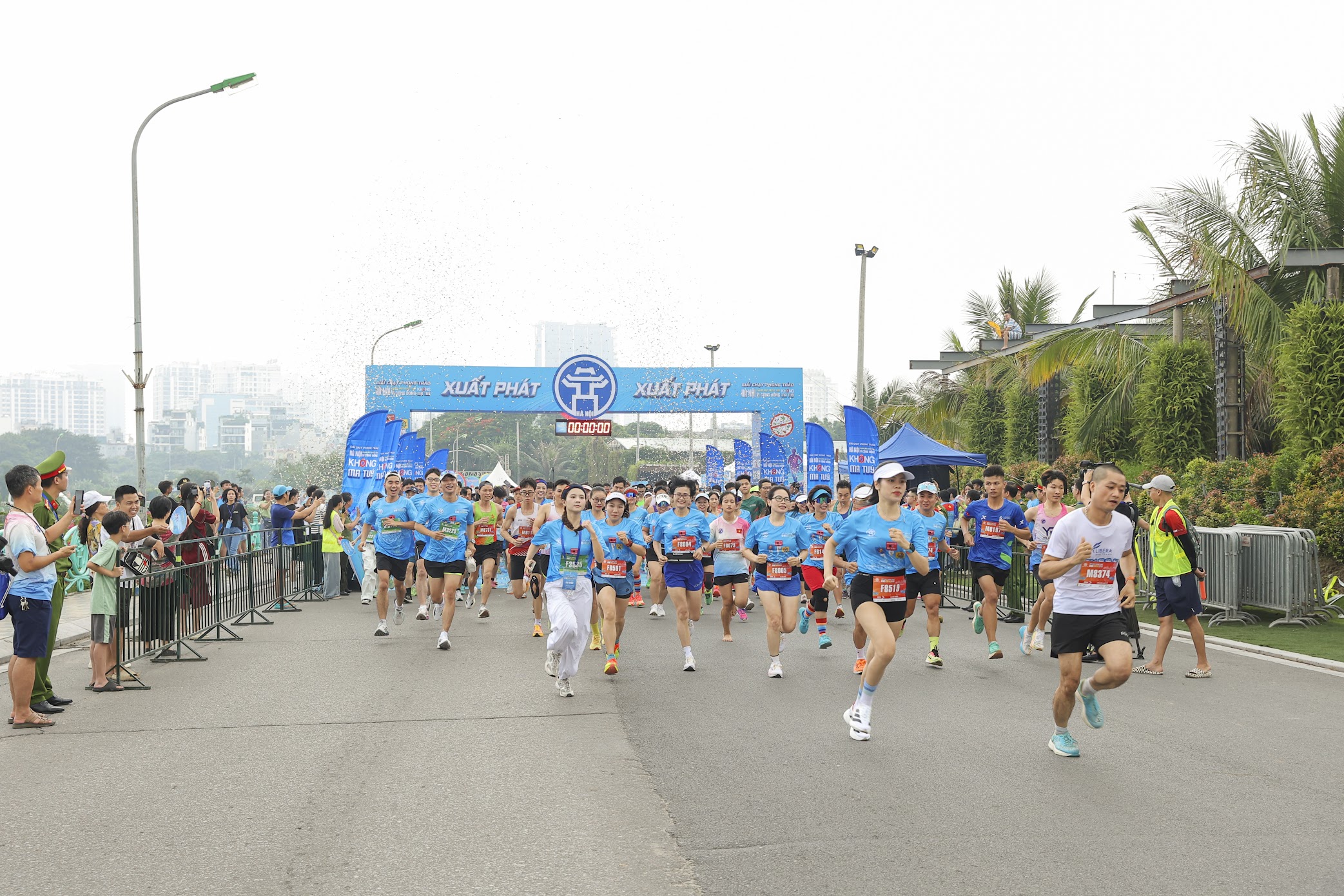 Hà Nội tổ chức Giải chạy phong trào “Chung một quyết tâm - Vì cộng đồng không ma túy” - ảnh 10